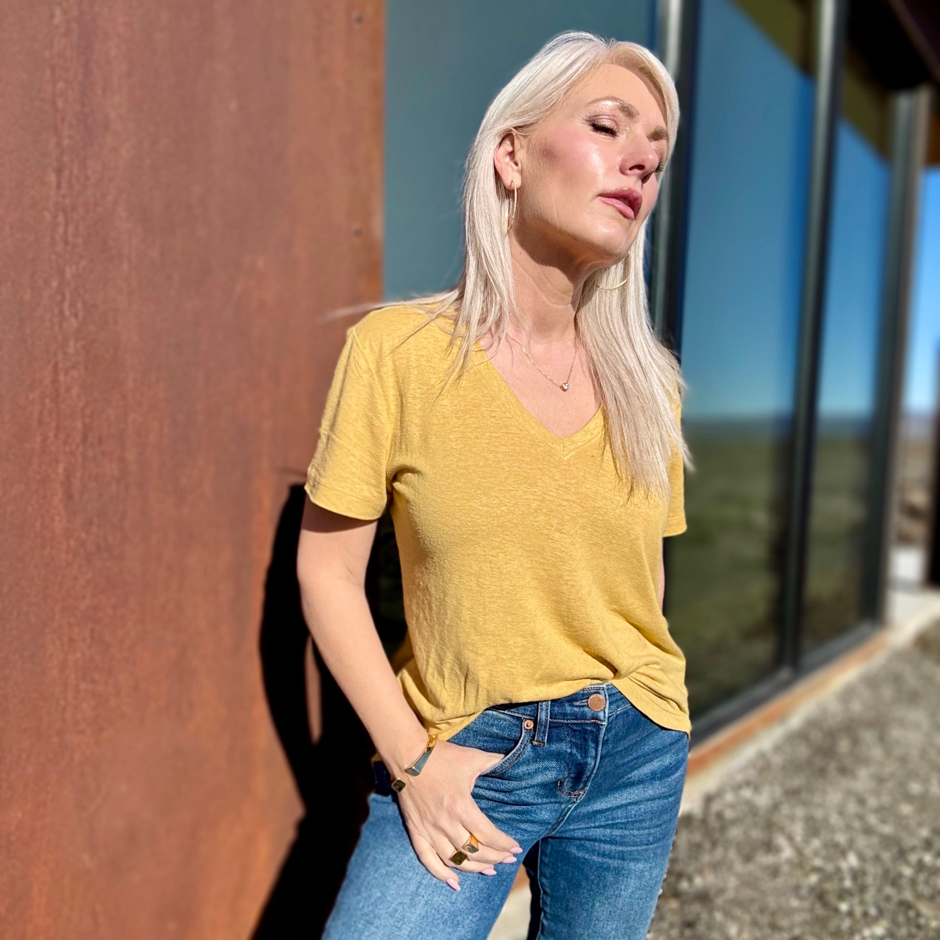 Weekender Linen Blend Tee Dandylion (Copy)