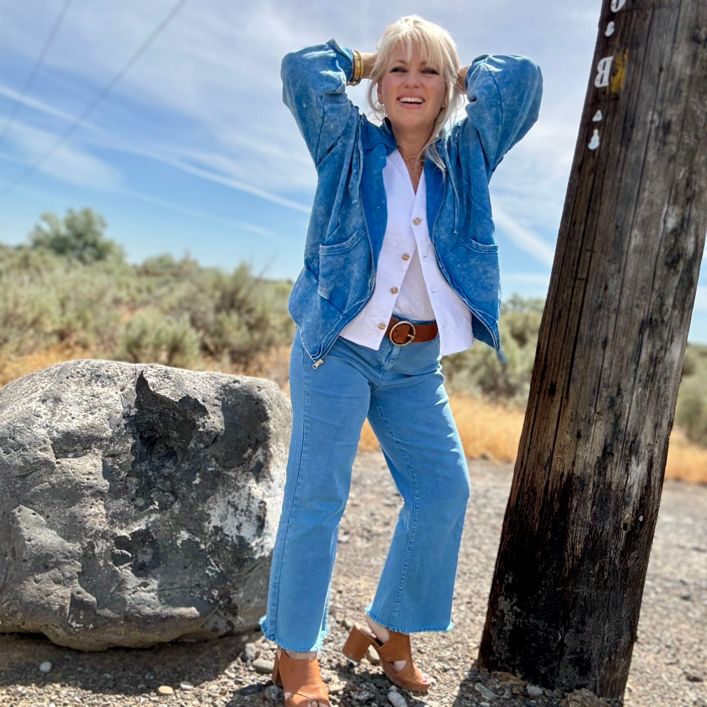 Atlas Cropped Straight Jeans (Ocean Blue)