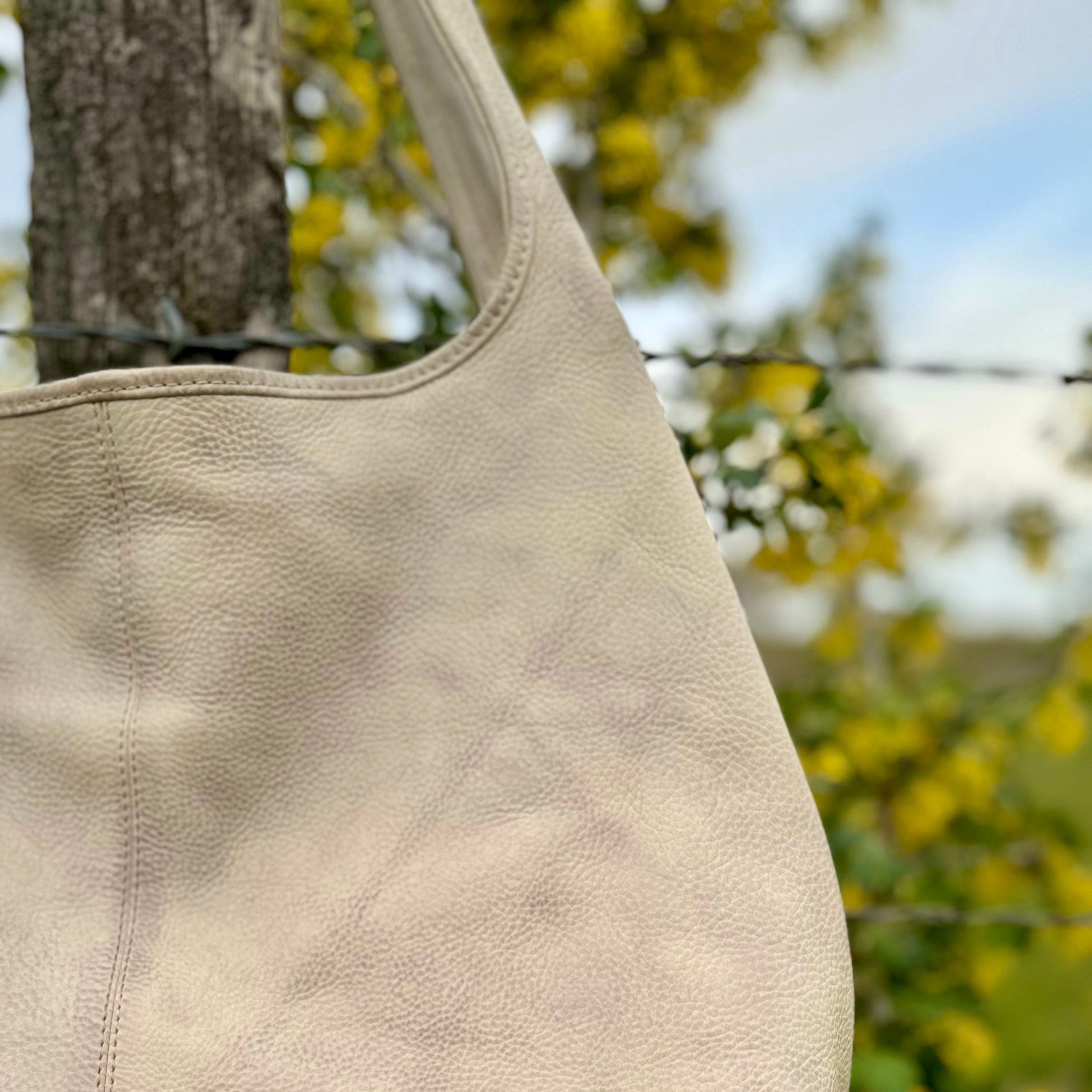 Fontinella Leather Hobo Bag (Stone)