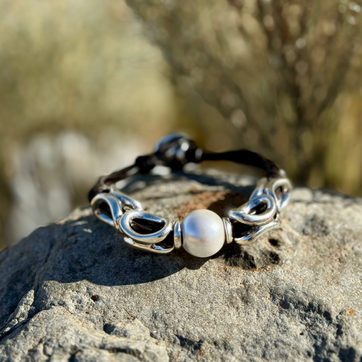 UNO de 50 Black Leather Belt with Hammered Silver Buckle Dope Bracelet by UNOde50 main image 4