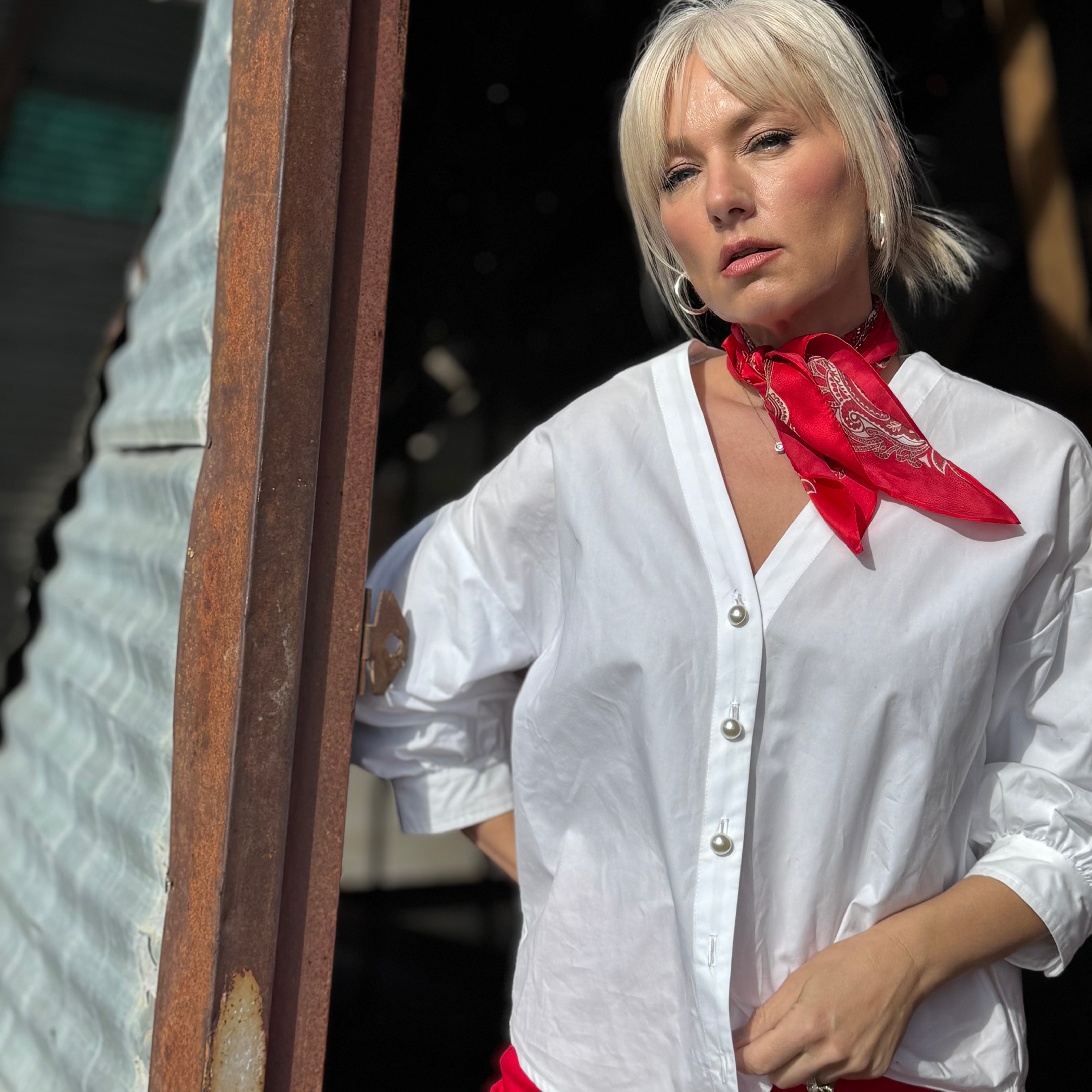 Lantern Sleeve Pearl Button Top