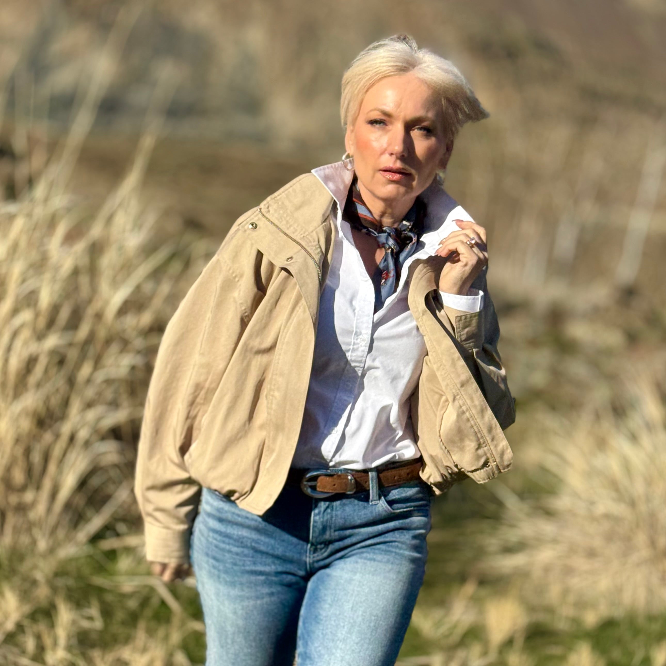 THE NORTH SHORE CROPPED TRENCH JACKET Khaki