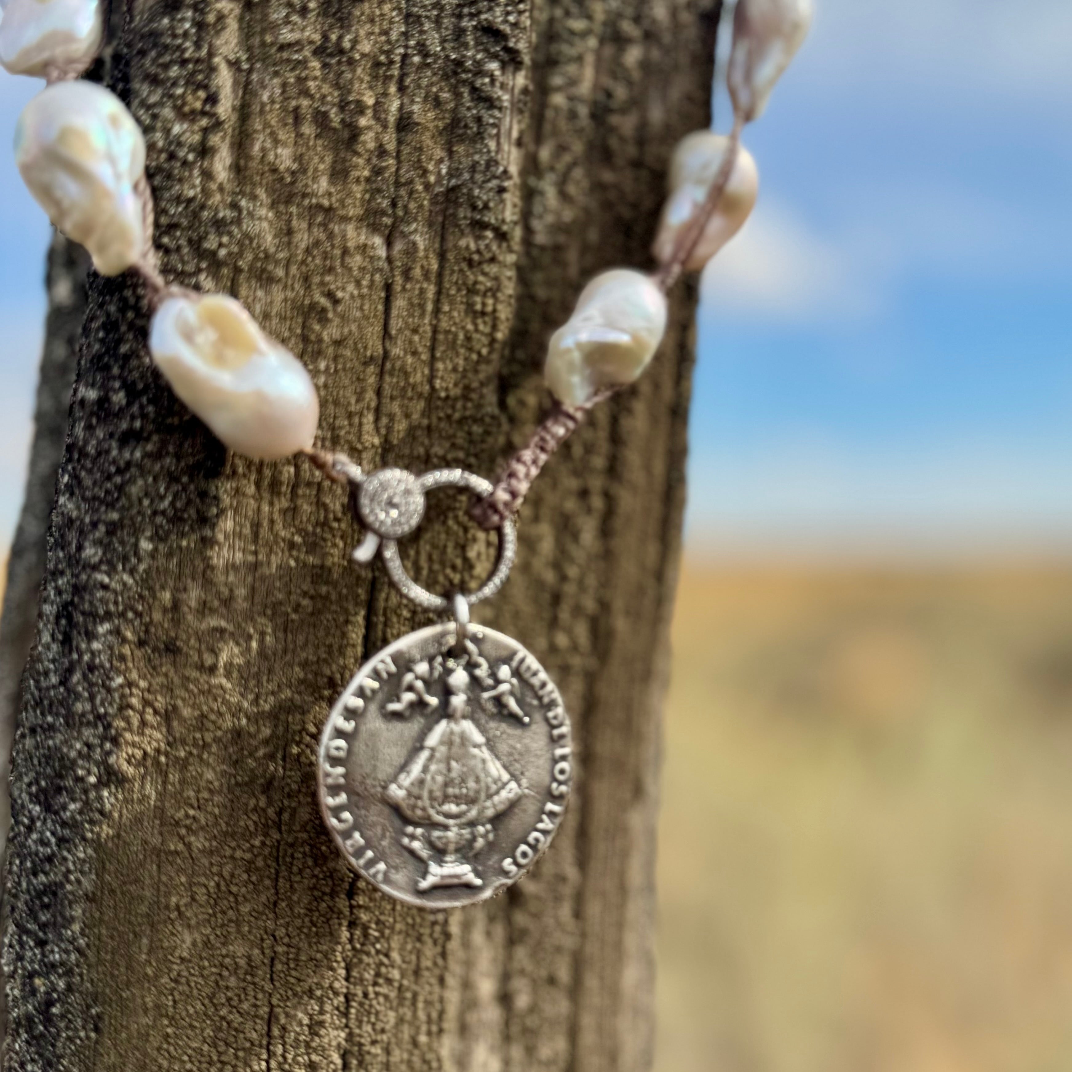 Divine Pearl Diamond Clasp Necklace