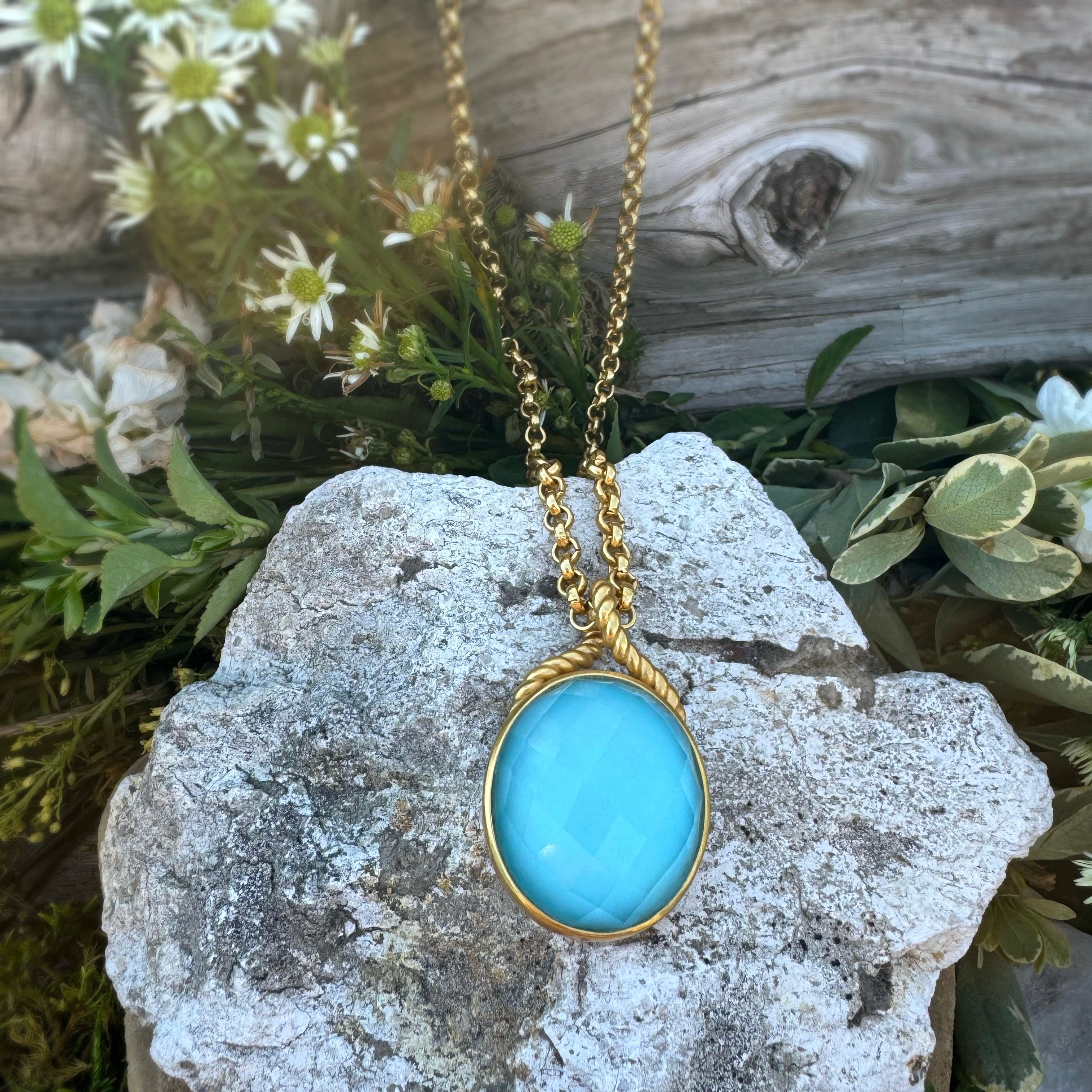 Nassau Pendant Necklace (Capri Blue)