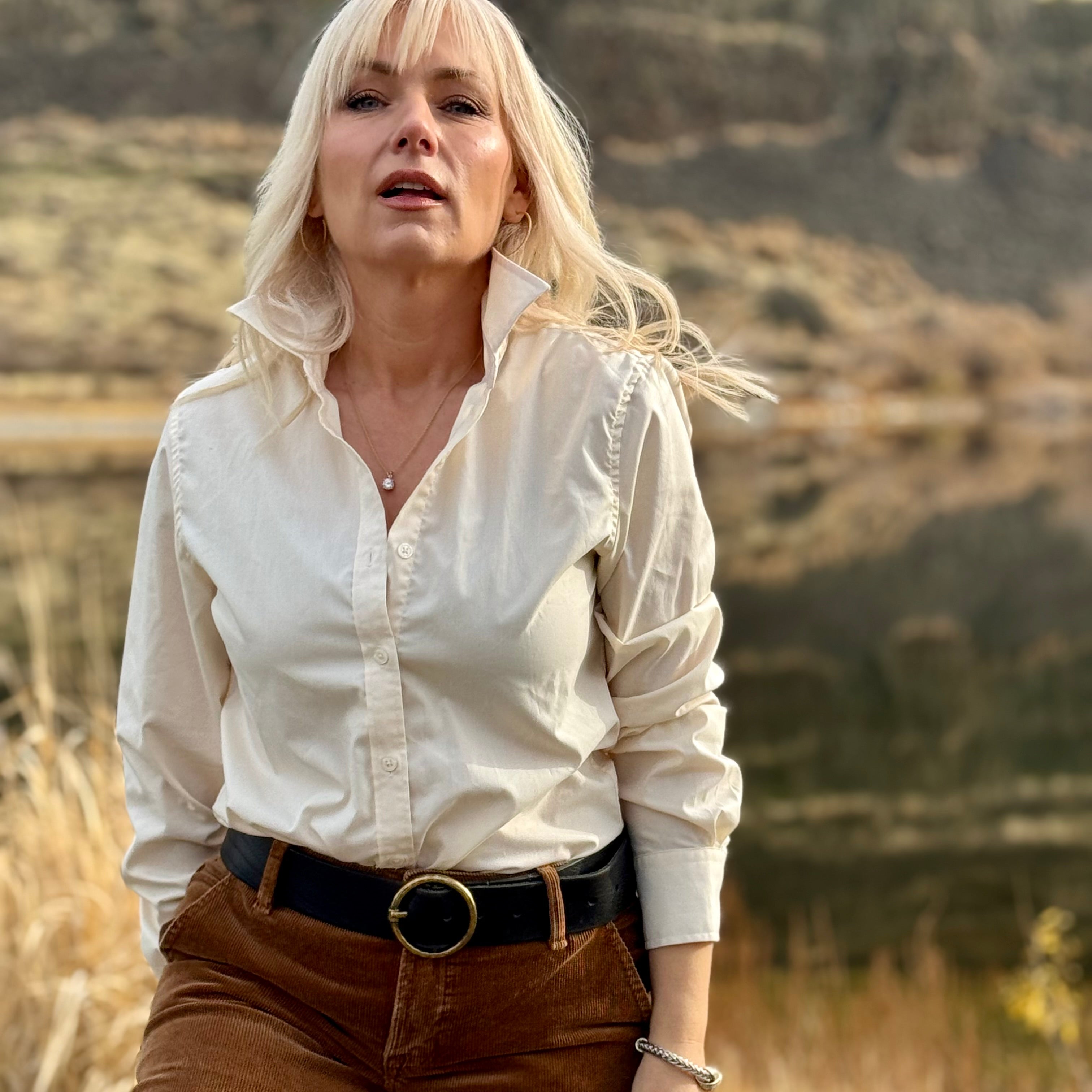 DESERT TRAVELER WRINKLE RESISTANT Shirt ivory