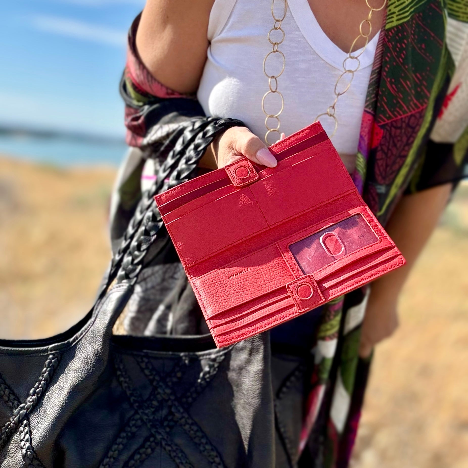 Hammitt 110 North Wallet (Lighthouse Red)