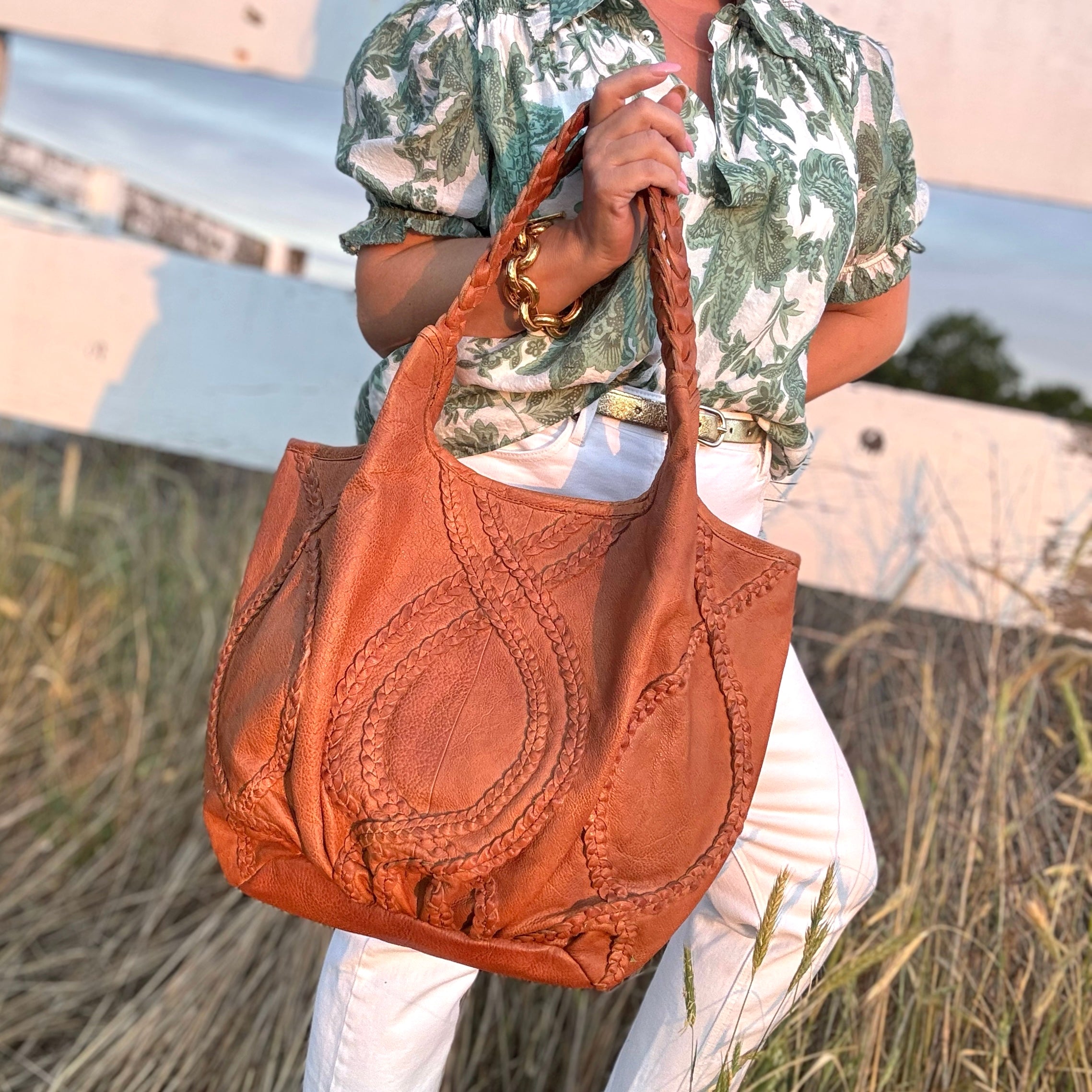 Presley Tote (Cognac)