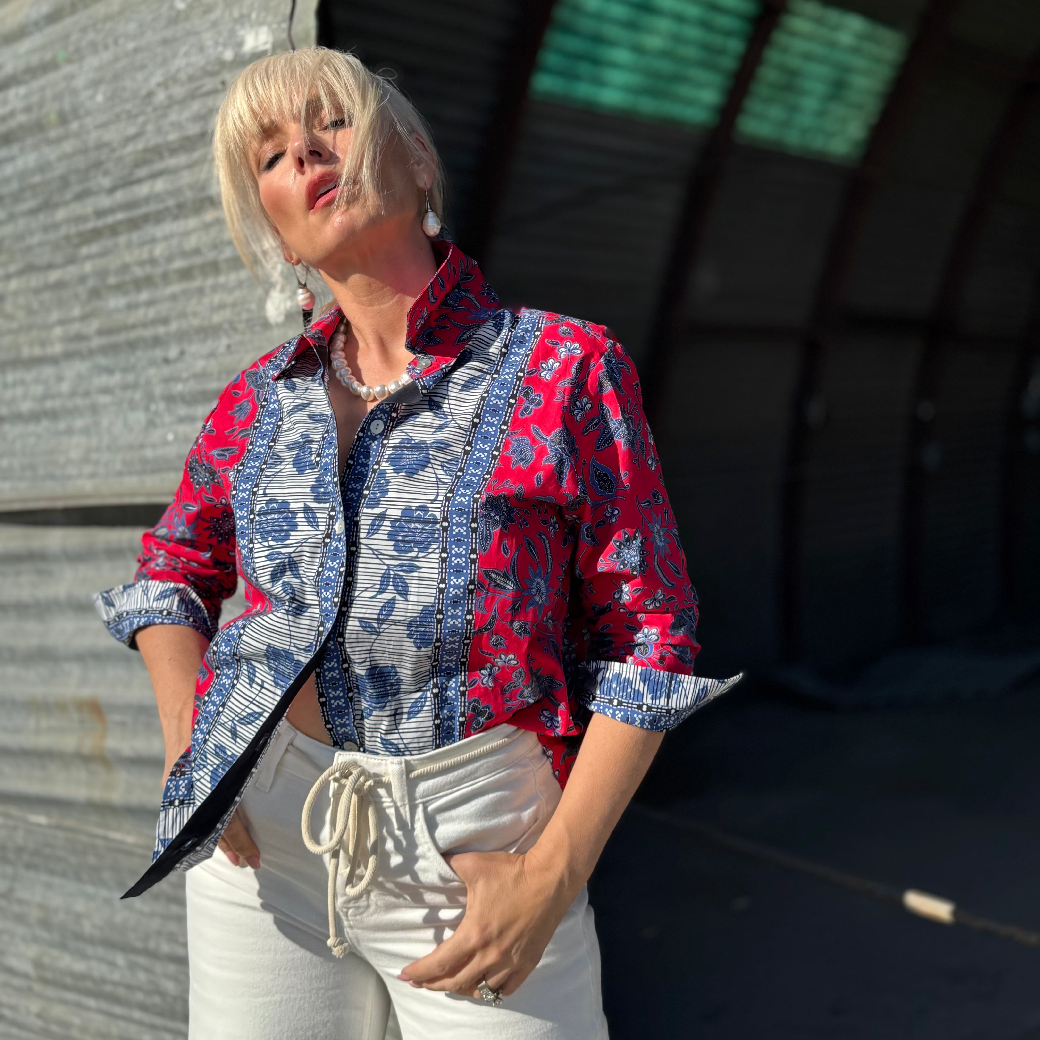 Ruched Sleeve Border Print Shirt