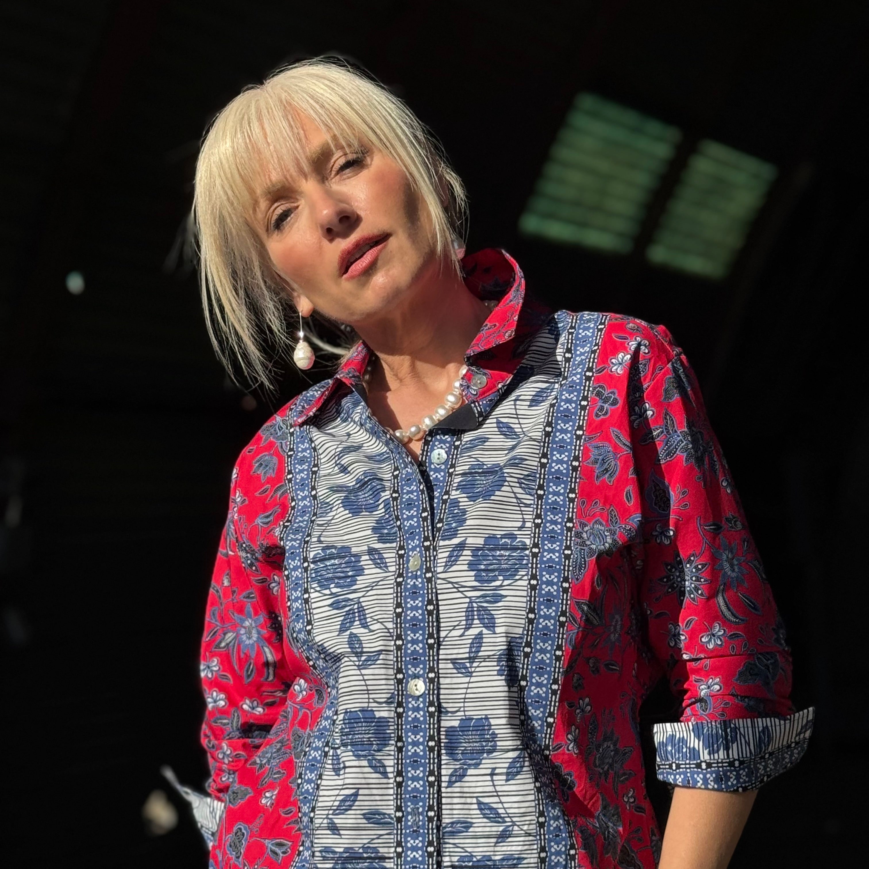 Ruched Sleeve Border Print Shirt