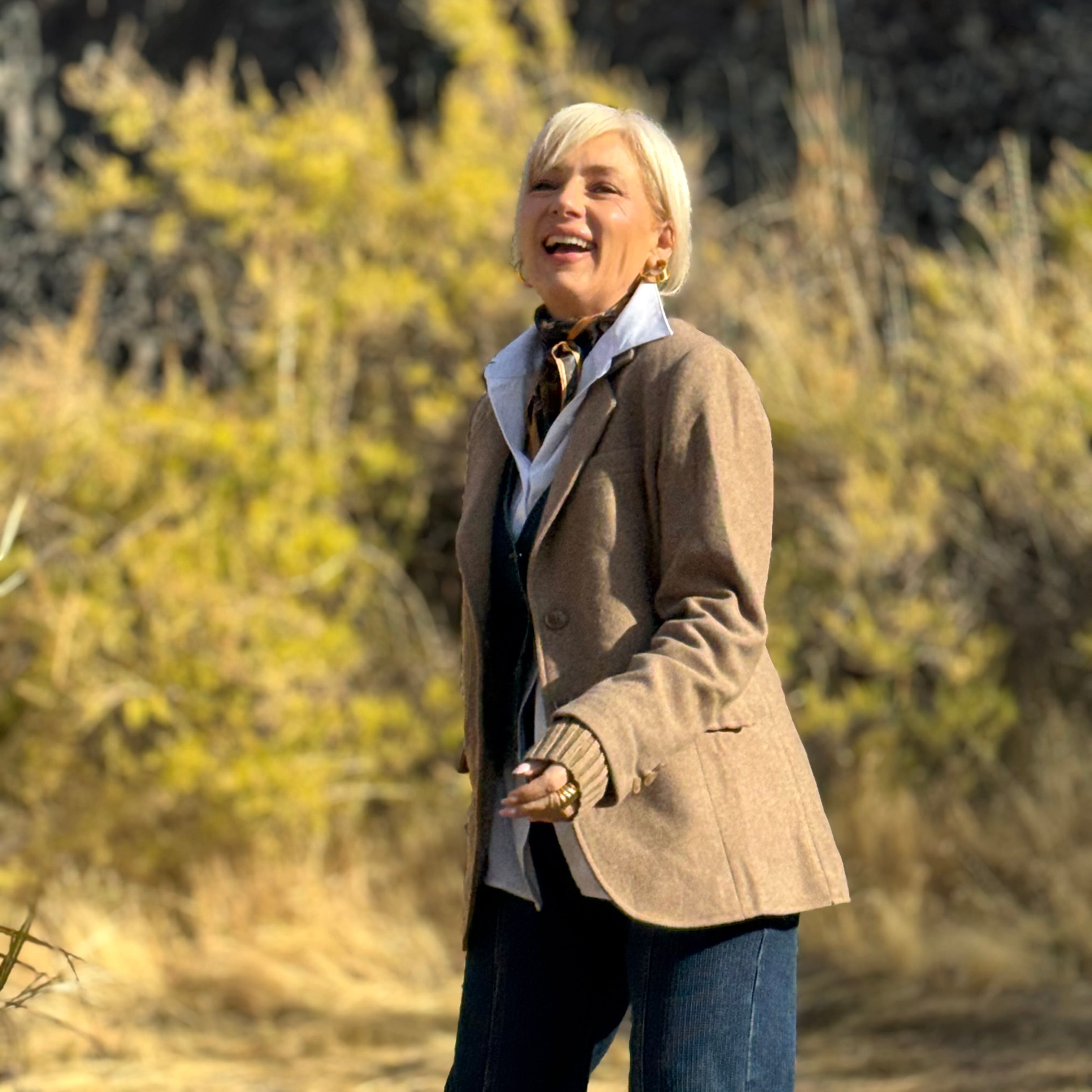 THE MERCER SWEATER-CUFF BLAZER Camel