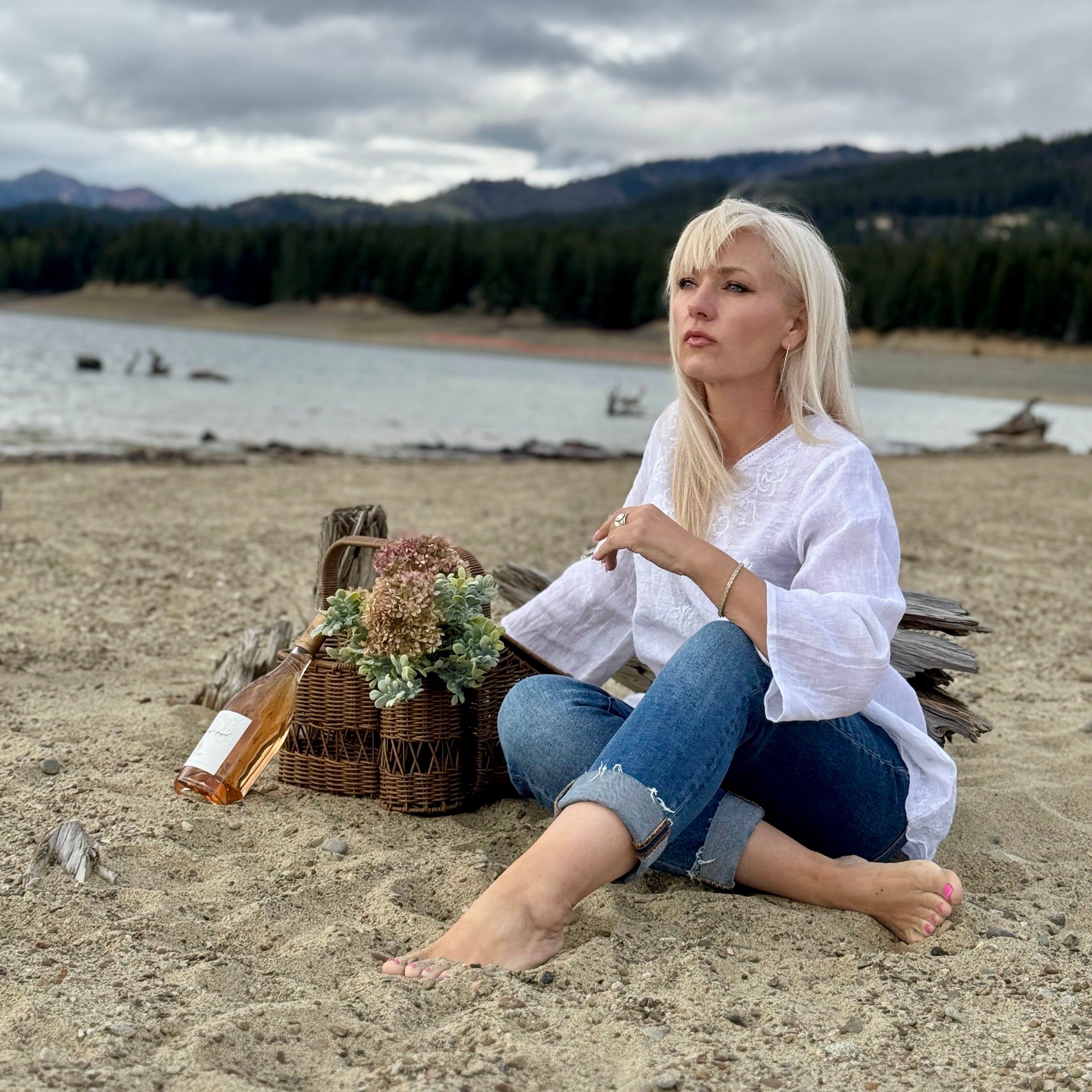 Lilia Linen Top