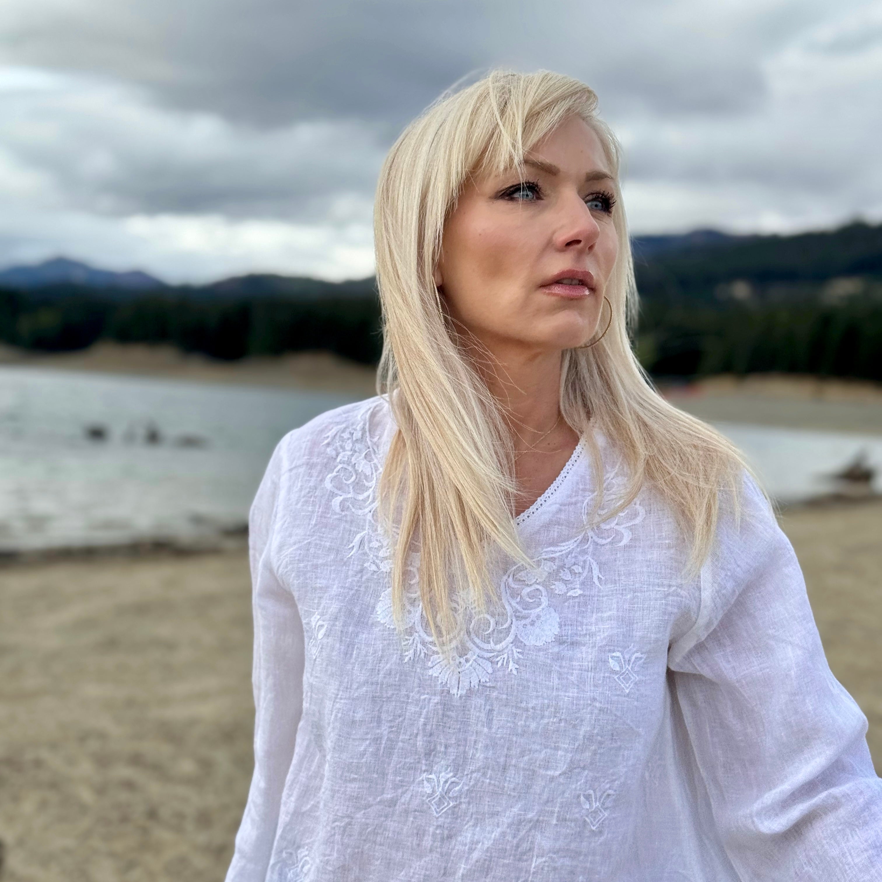 Lilia Linen Top