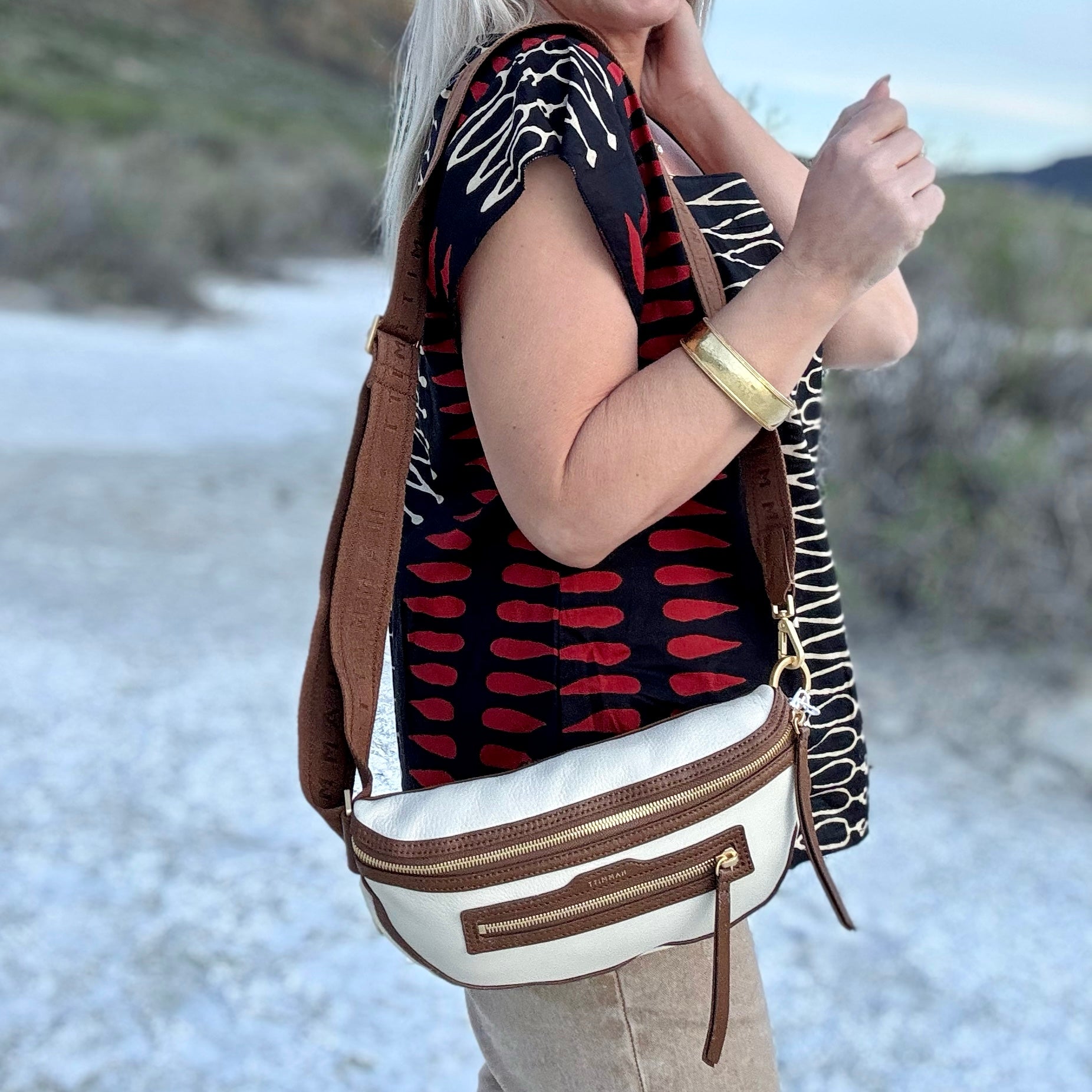 Charles Crossbody Medium Courtyard Cream/Brushed Gold