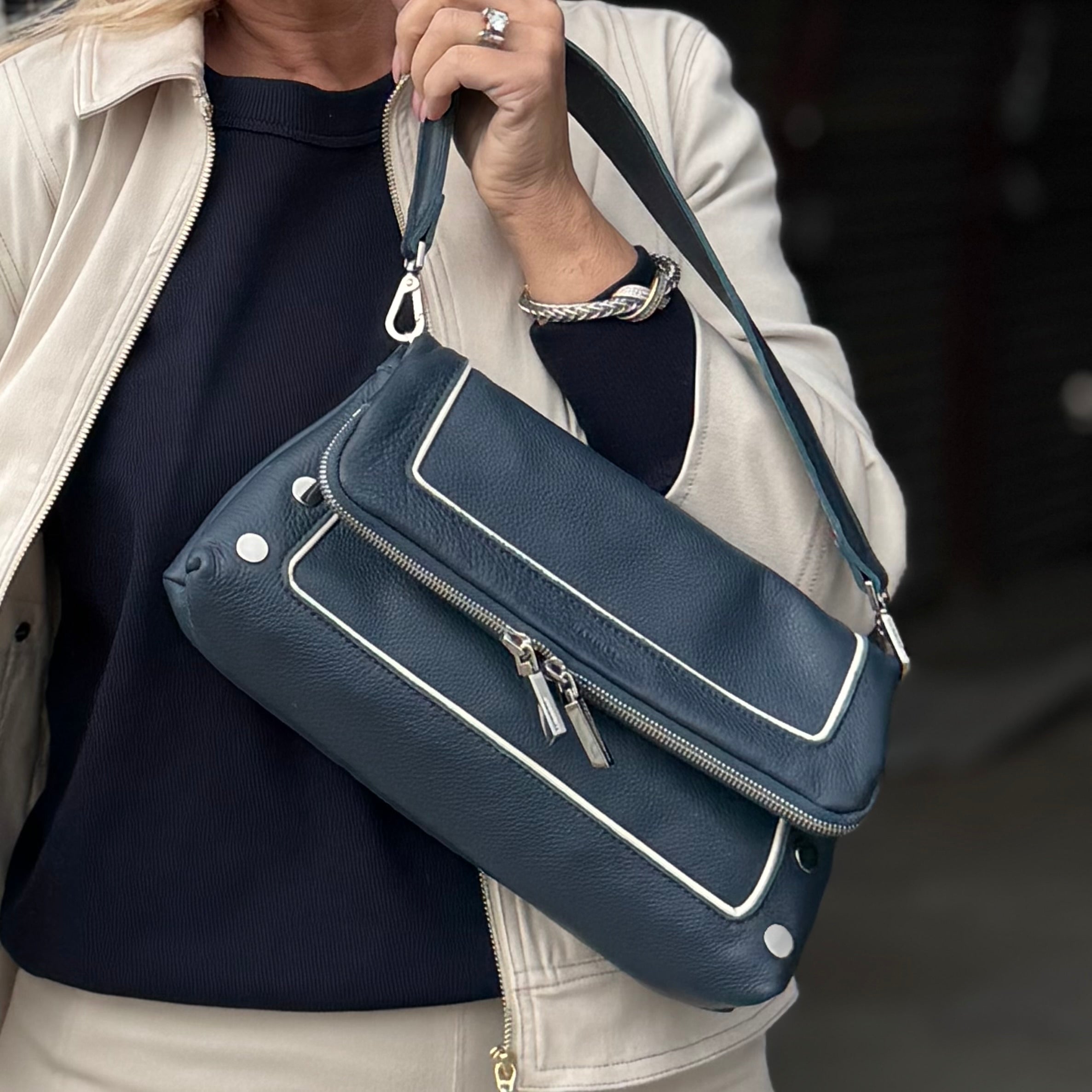 Hammitt Beverly Med Nautical Navy/Silver