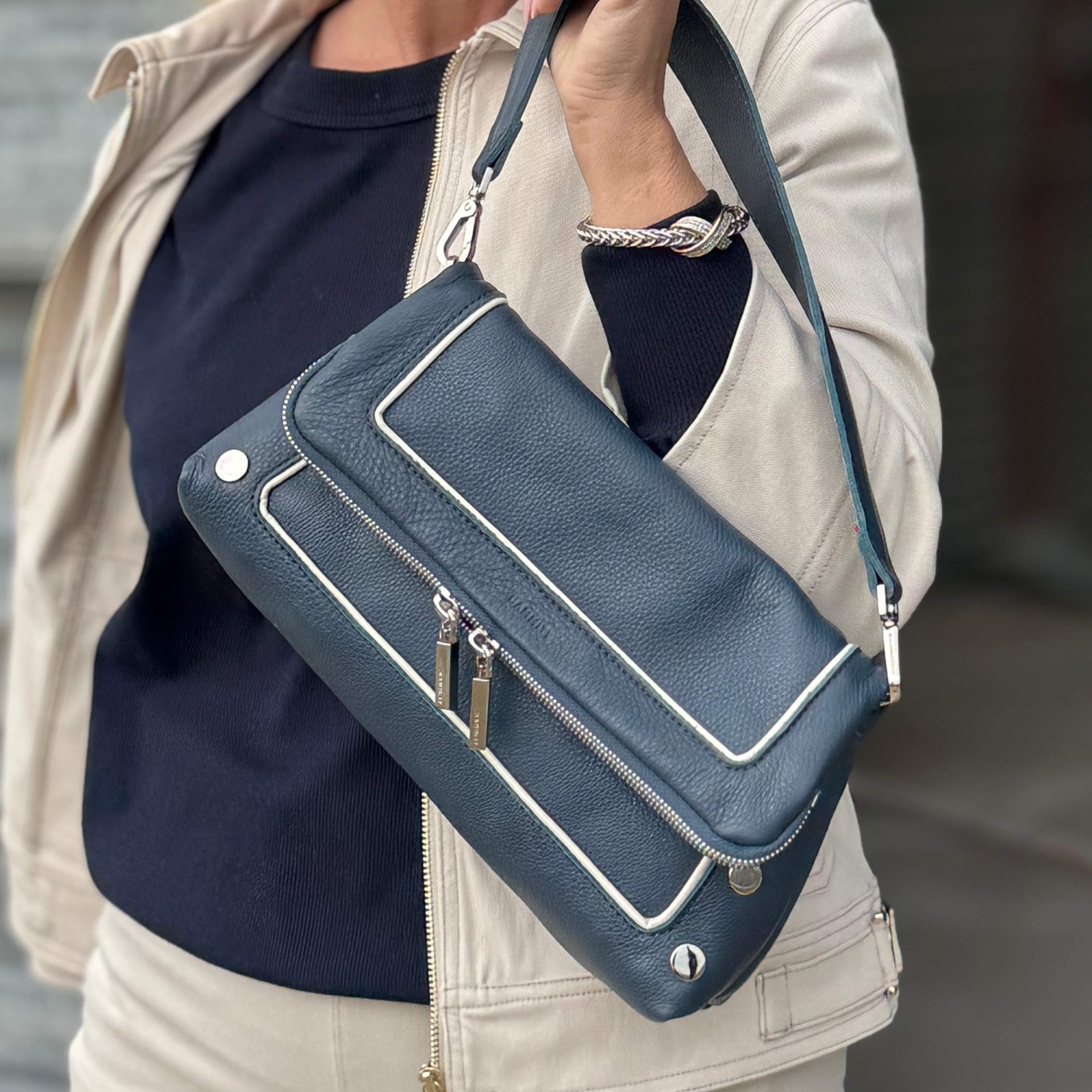 Hammitt Beverly Med Nautical Navy/Silver