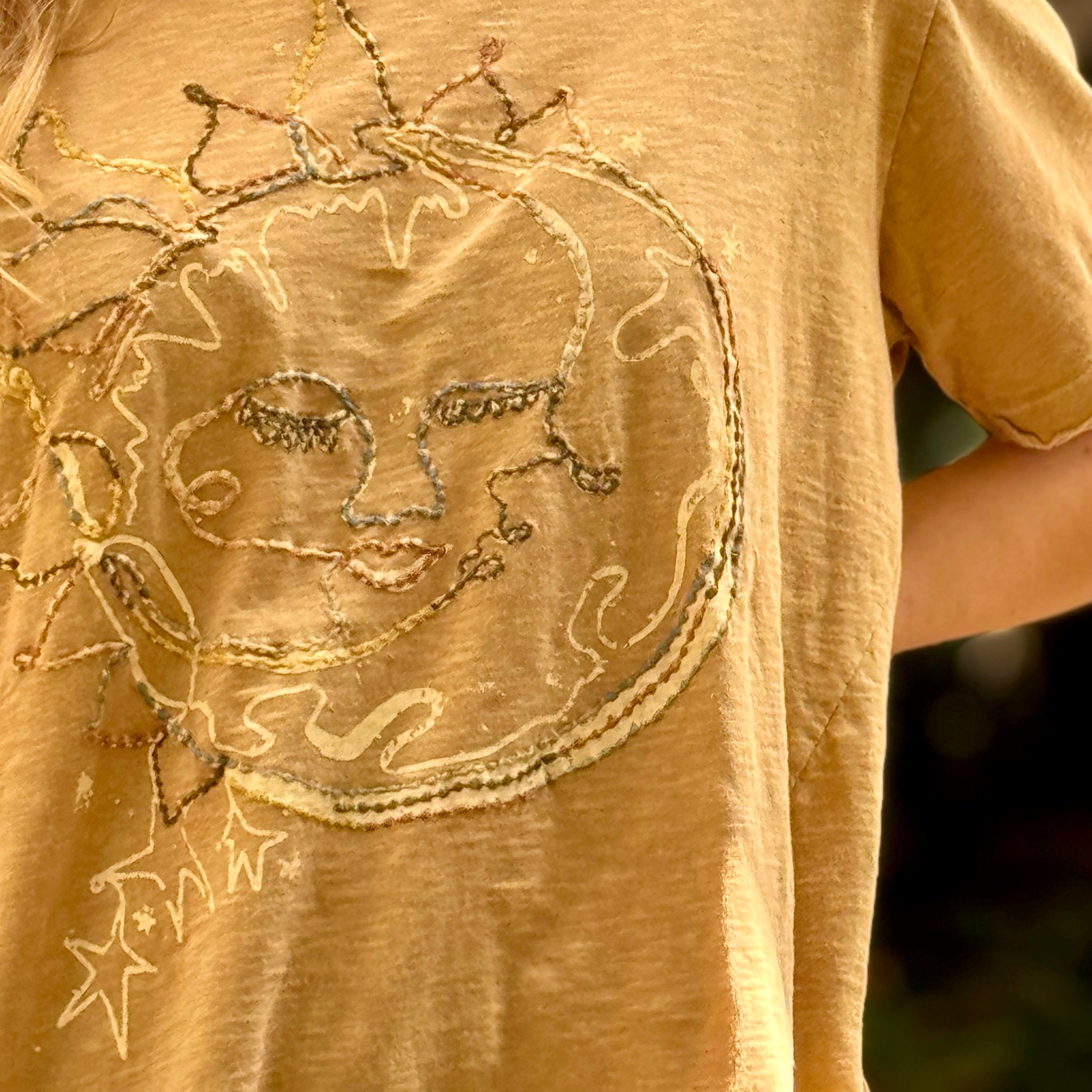 Luna Tee