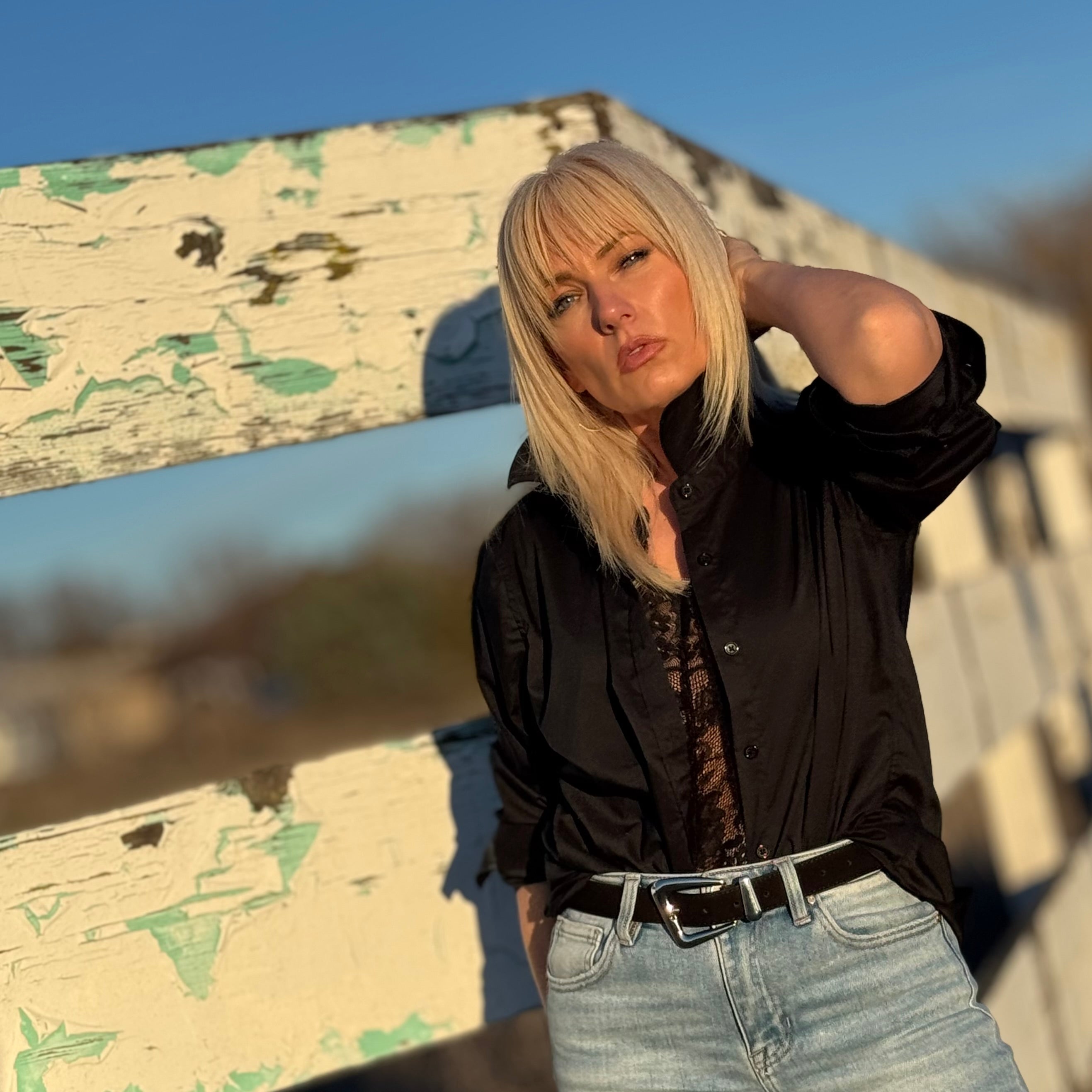 Desert Traveler Wrinkle Resistant Button Up Black