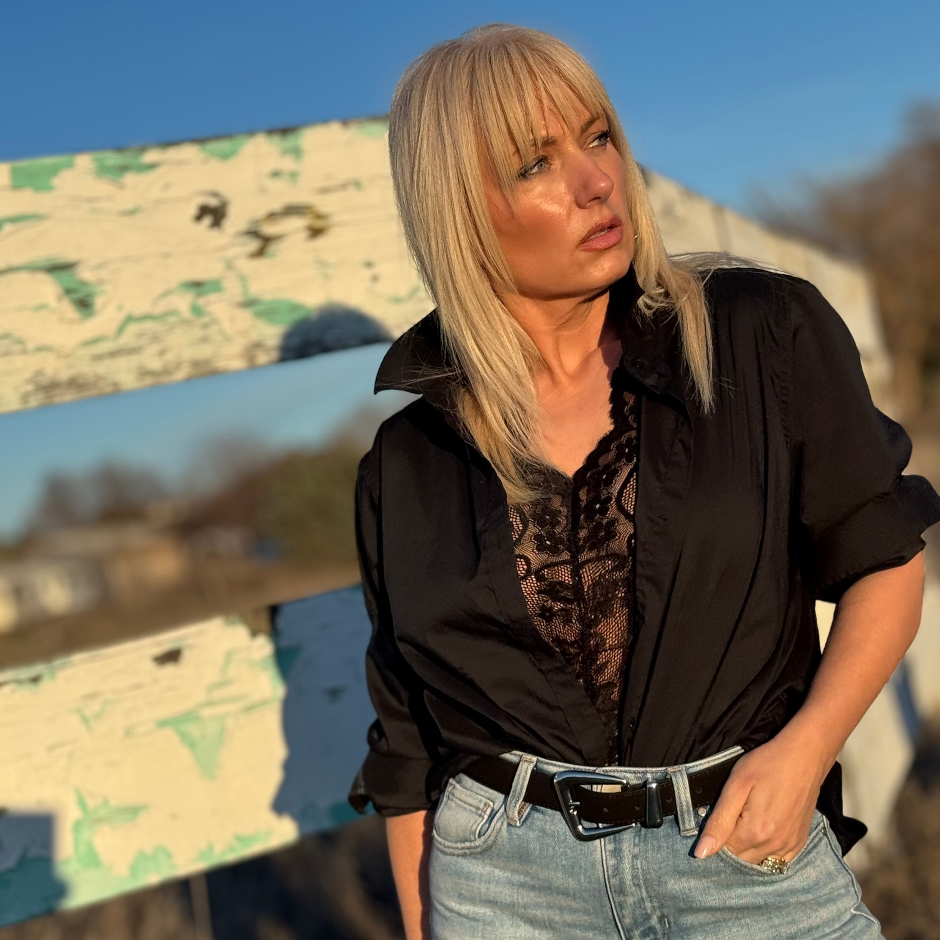 Desert Traveler Wrinkle Resistant Button Up Black