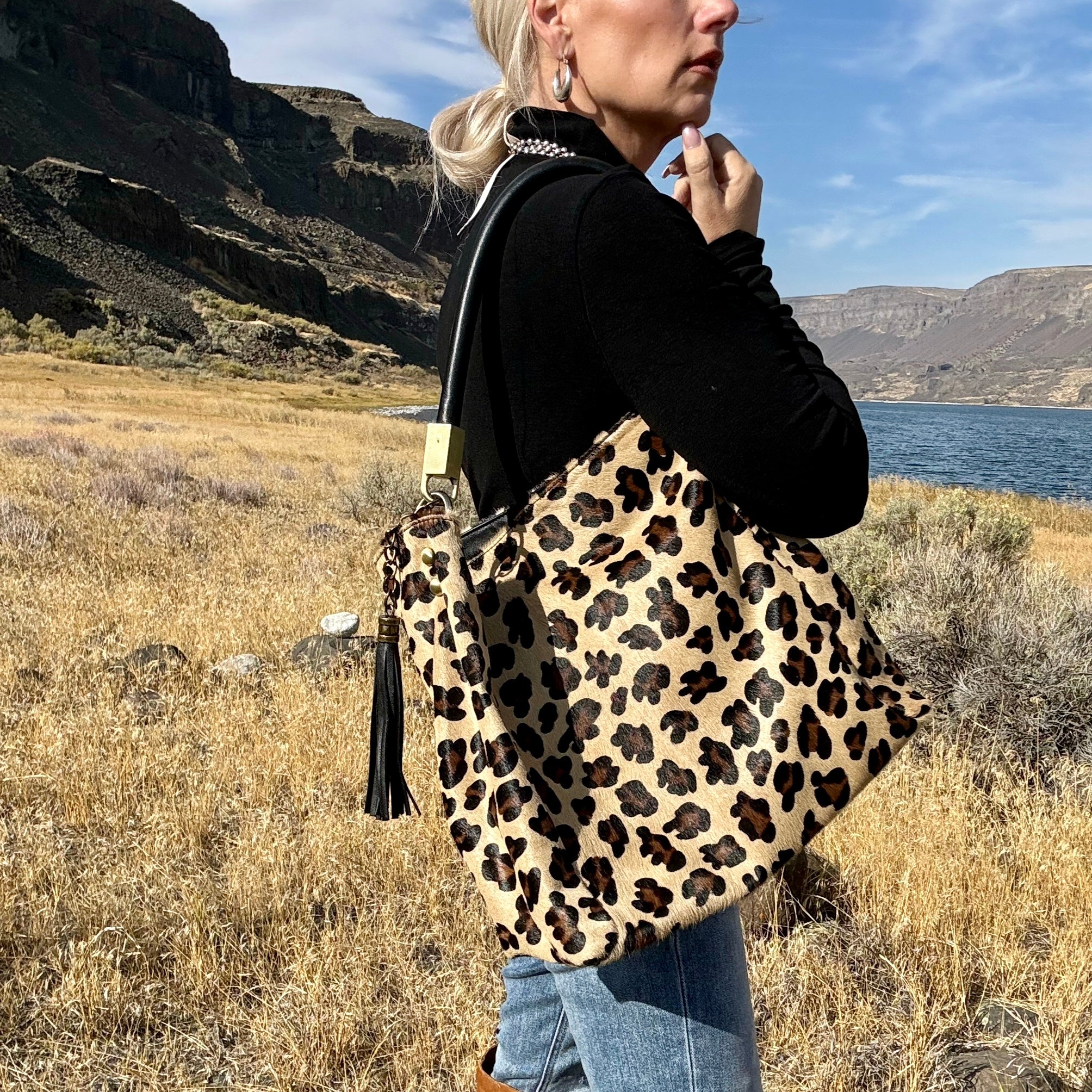 Sasha Leather Bucket Bag