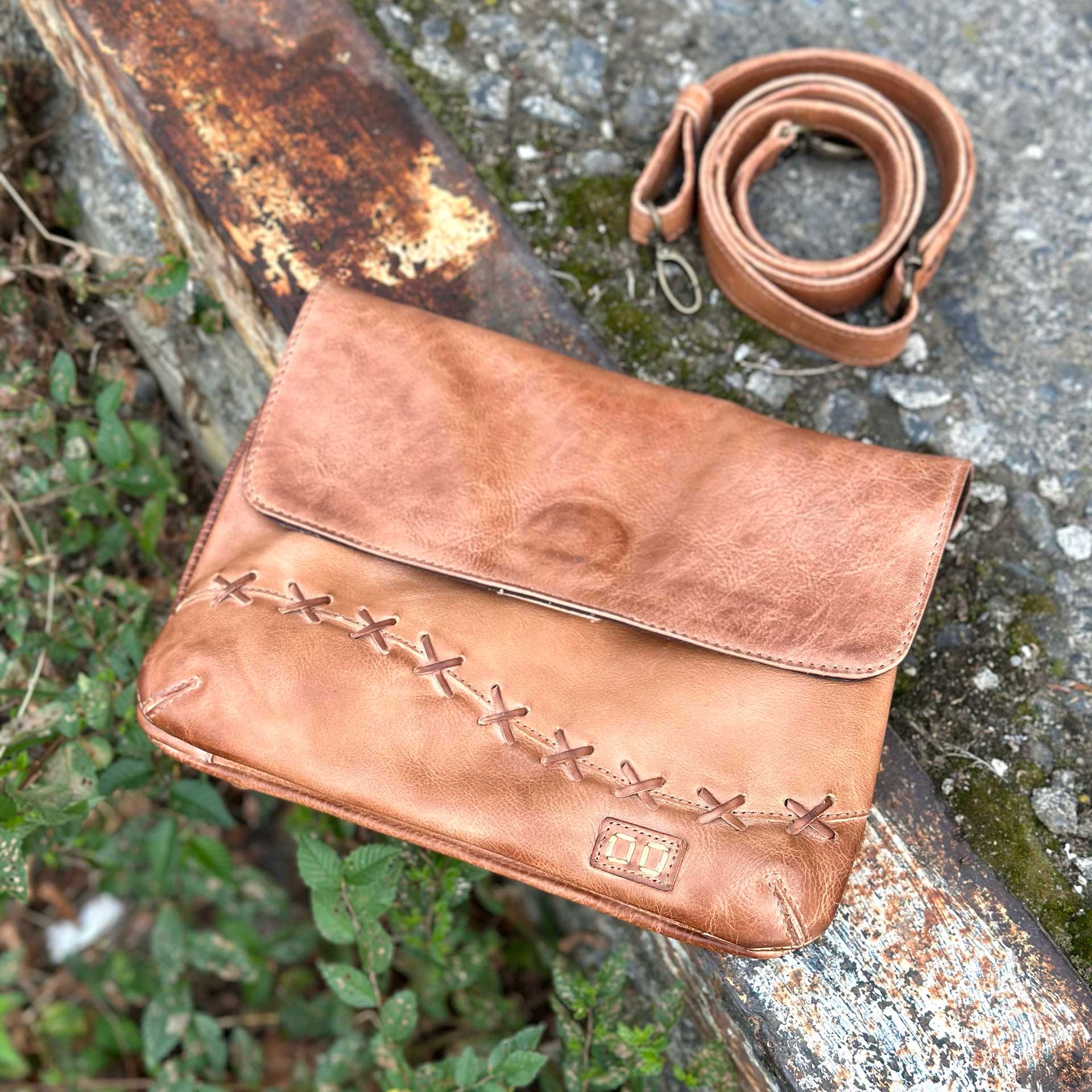 Bedstu Cleo Crossbody Bag (Tan Rustic)