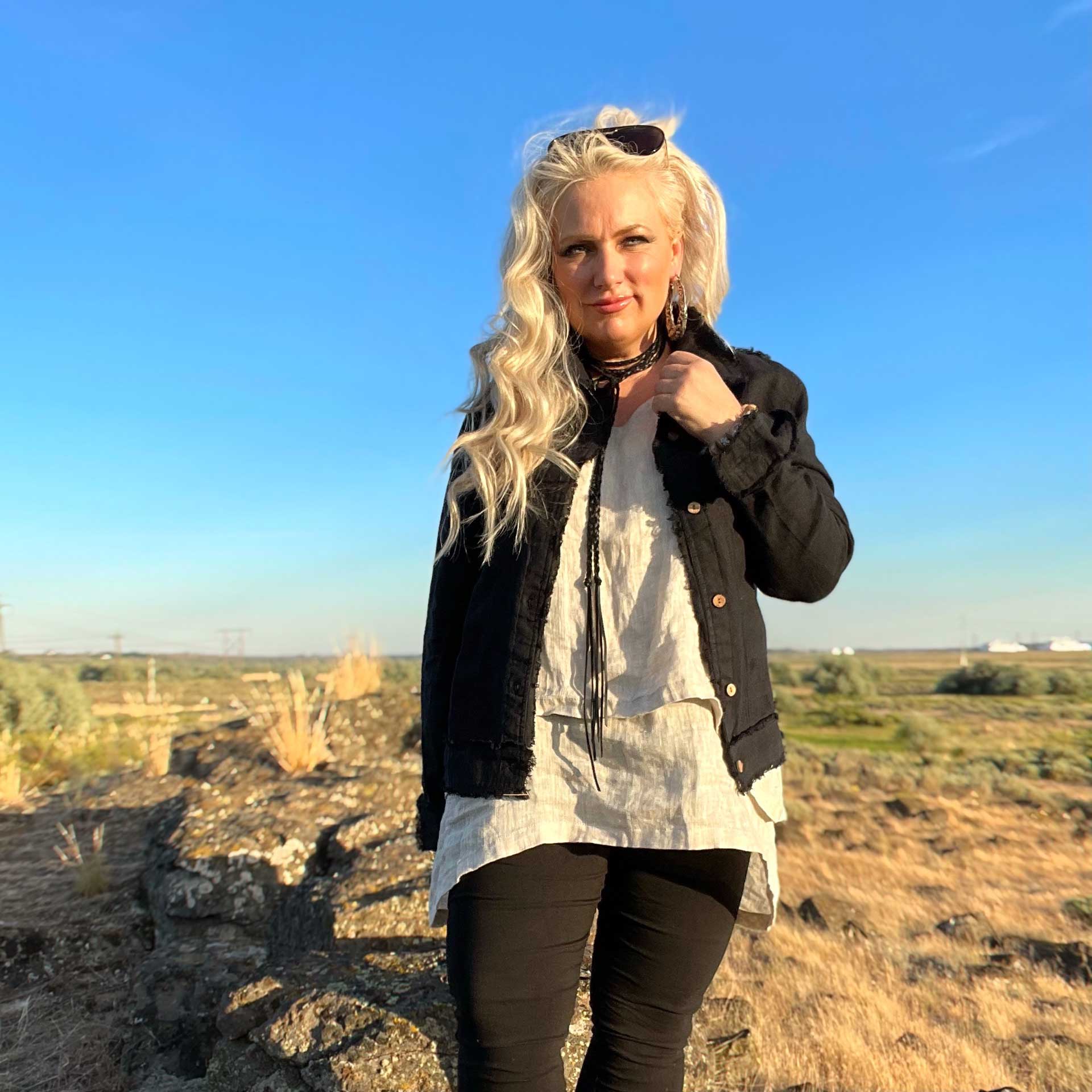 Bernadette Linen Jacket (Black)