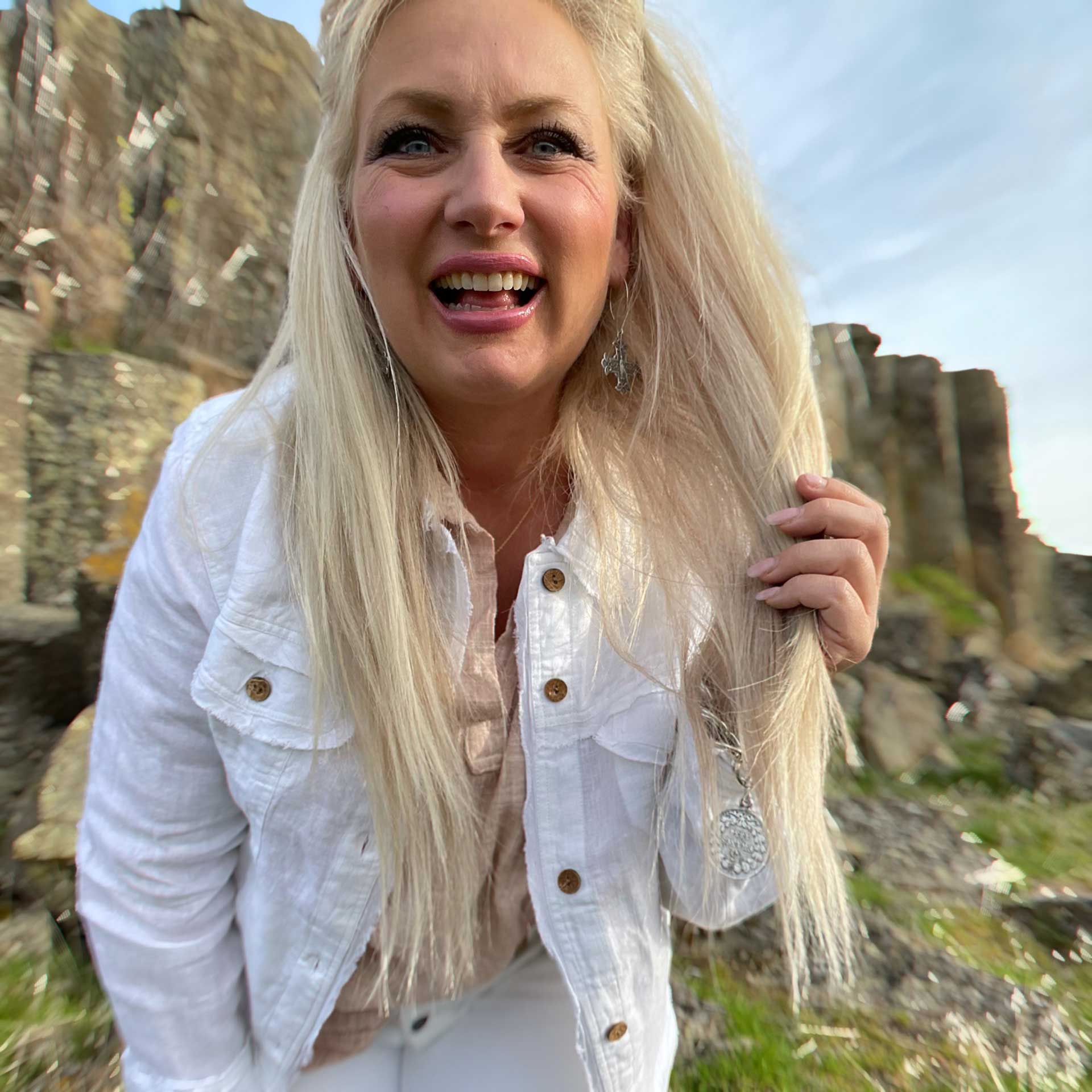 Bernadette Linen Jacket (White)