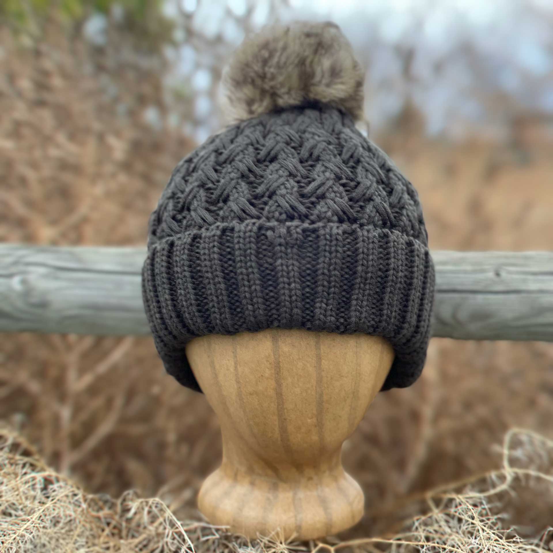 Big Sky Pom Beanie (Earth Gray)