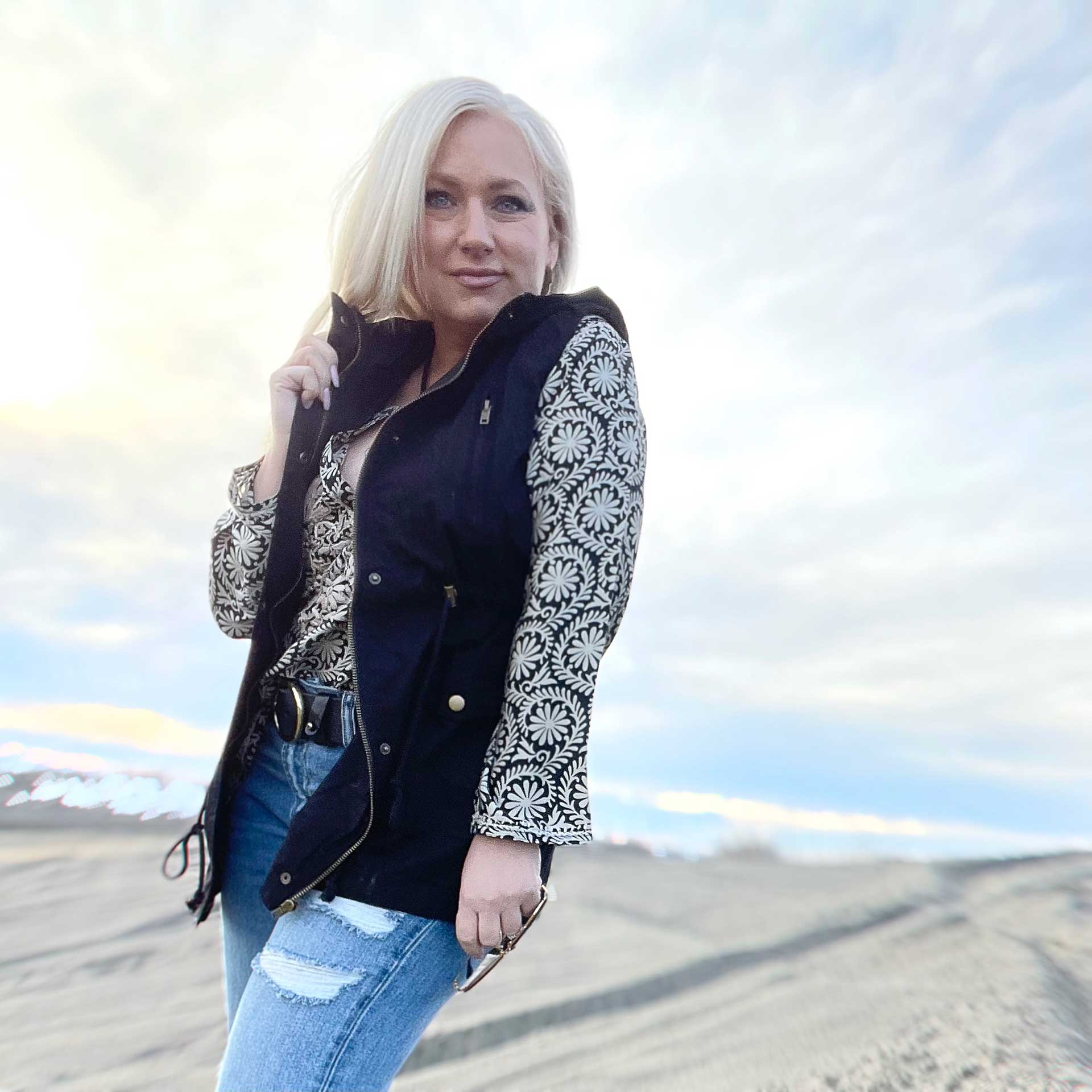 Bliss Cargo Vest (Black)