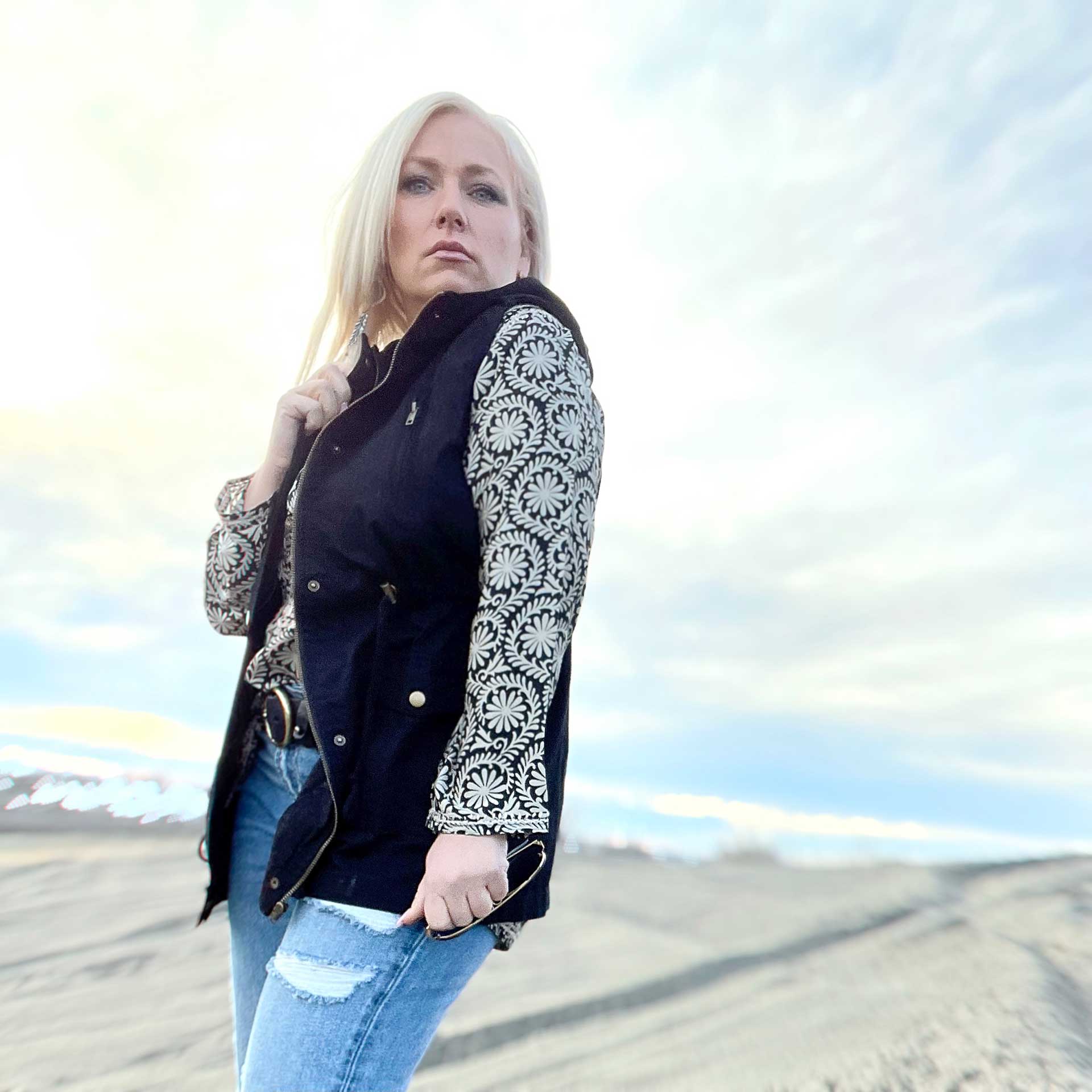 Bliss Cargo Vest (Black)