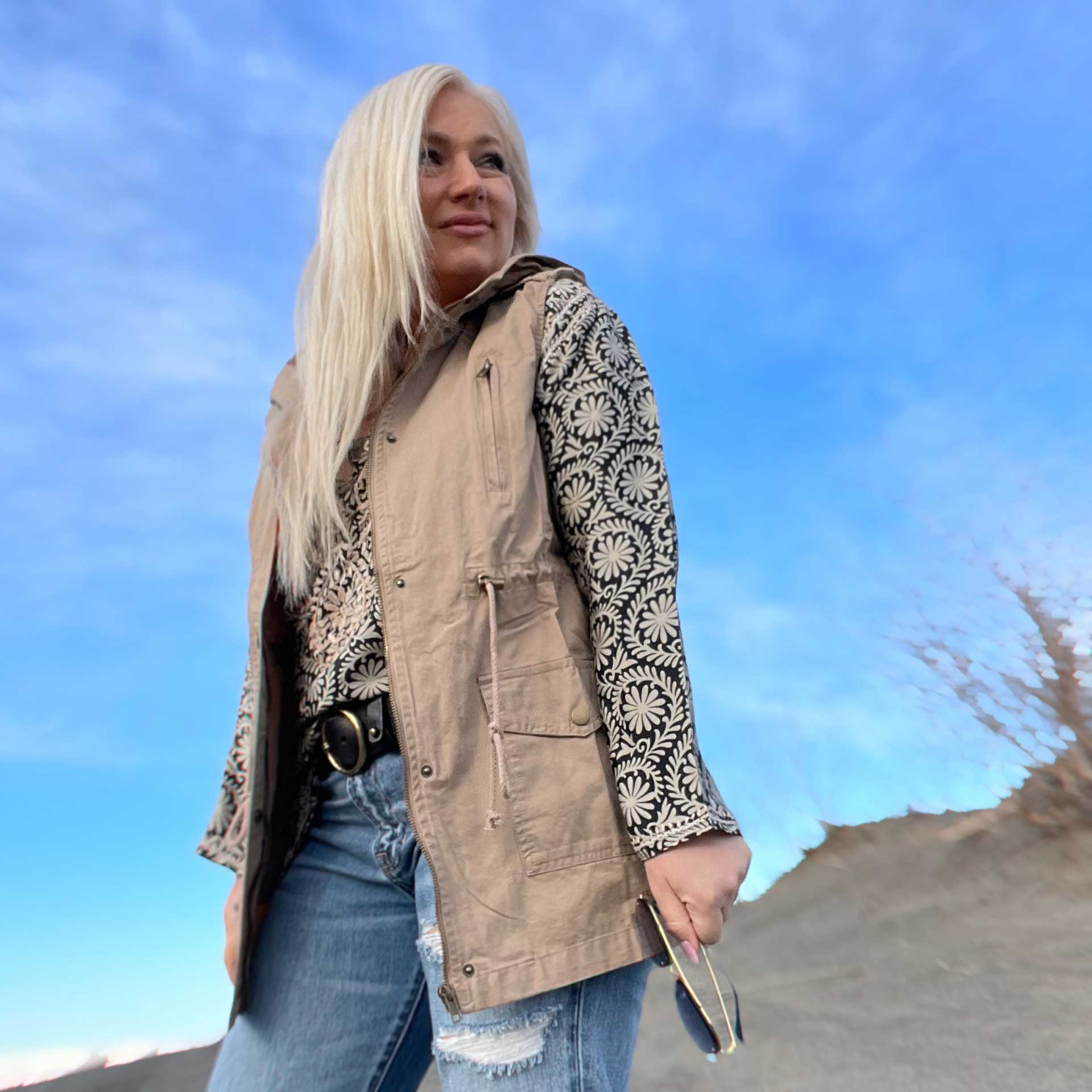 Bliss Cargo Vest (Camel)