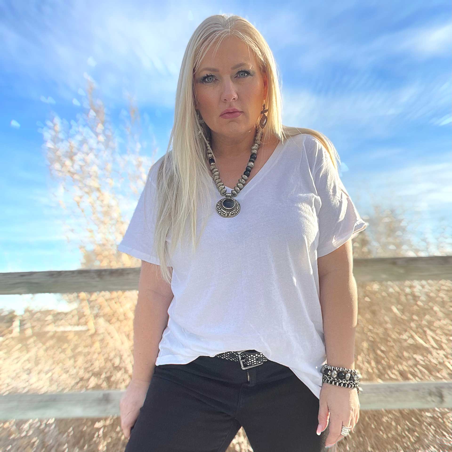 Boyfriend V-Neck Tee (White)