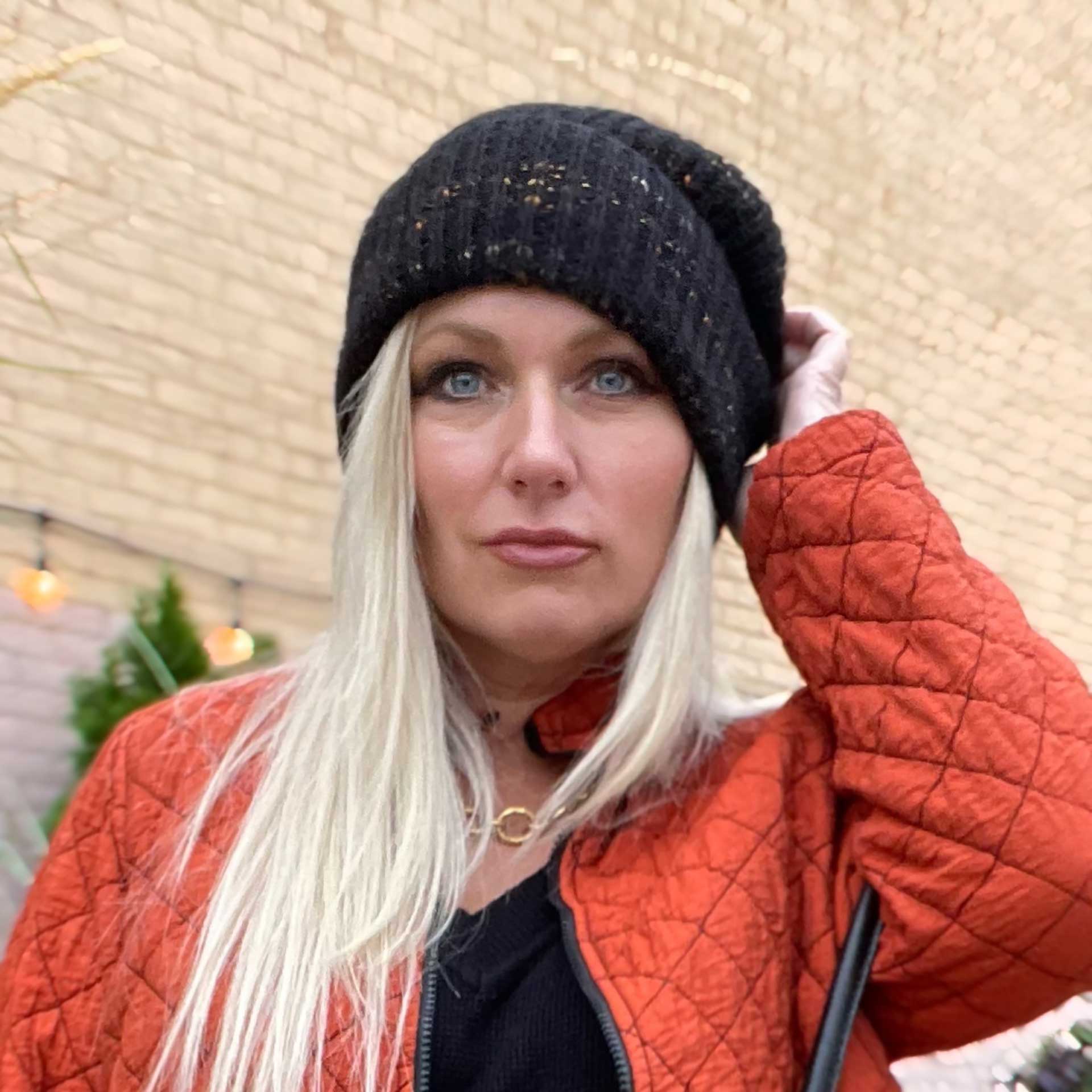 Cameron Speckled Beanie (Black)