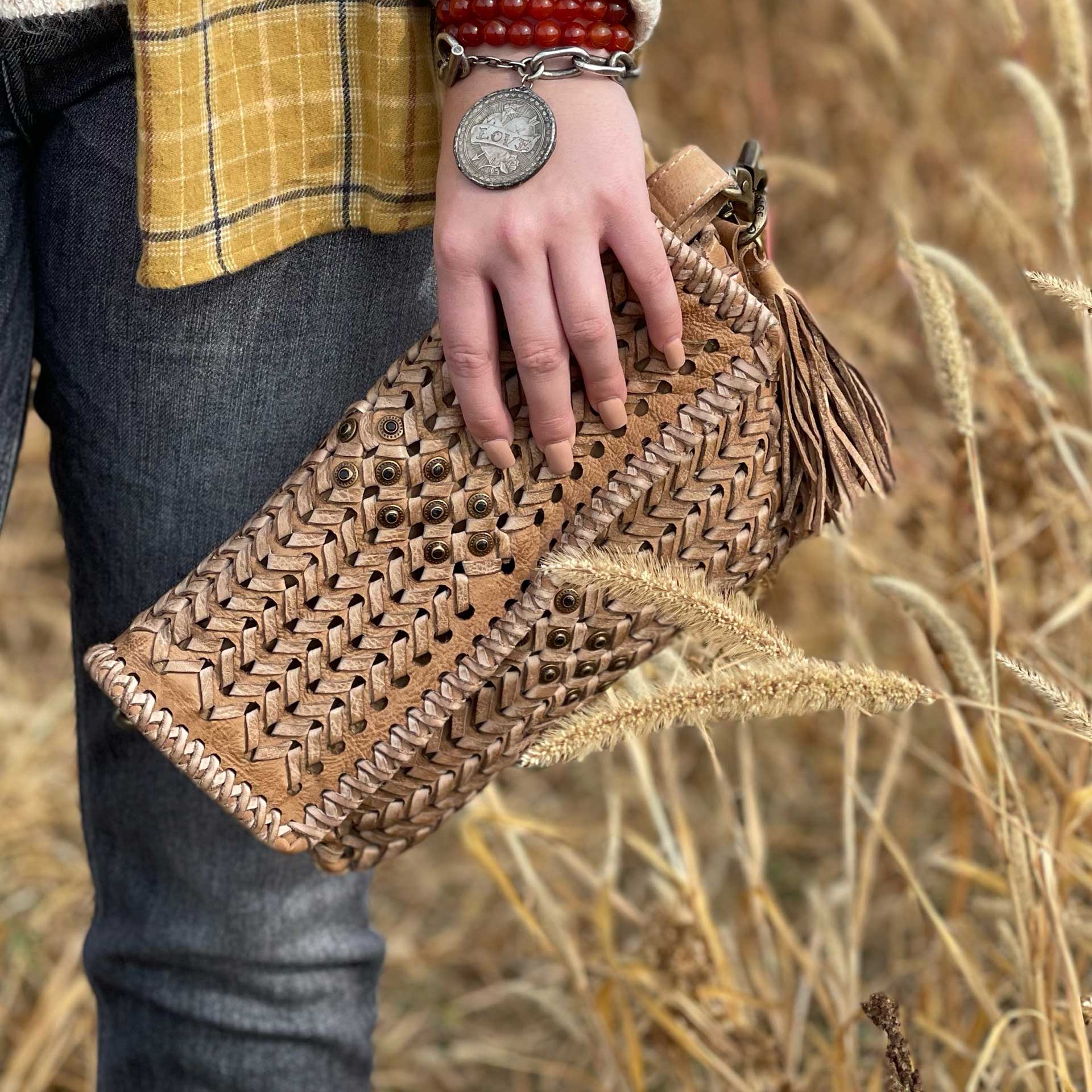 Casablanca Woven Clutch Bag (Tan)