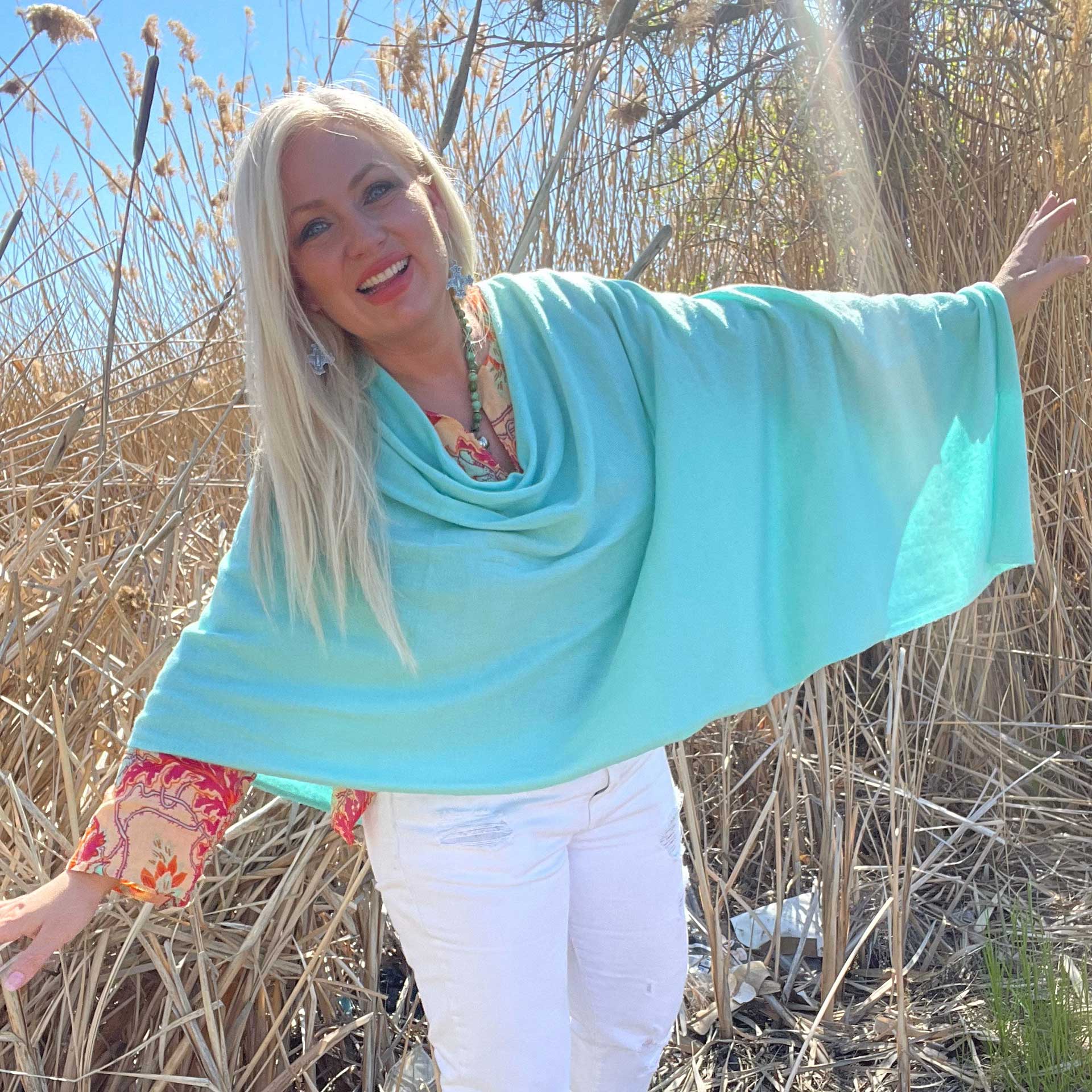 Cascadia Cashmere Poncho (Aqua)