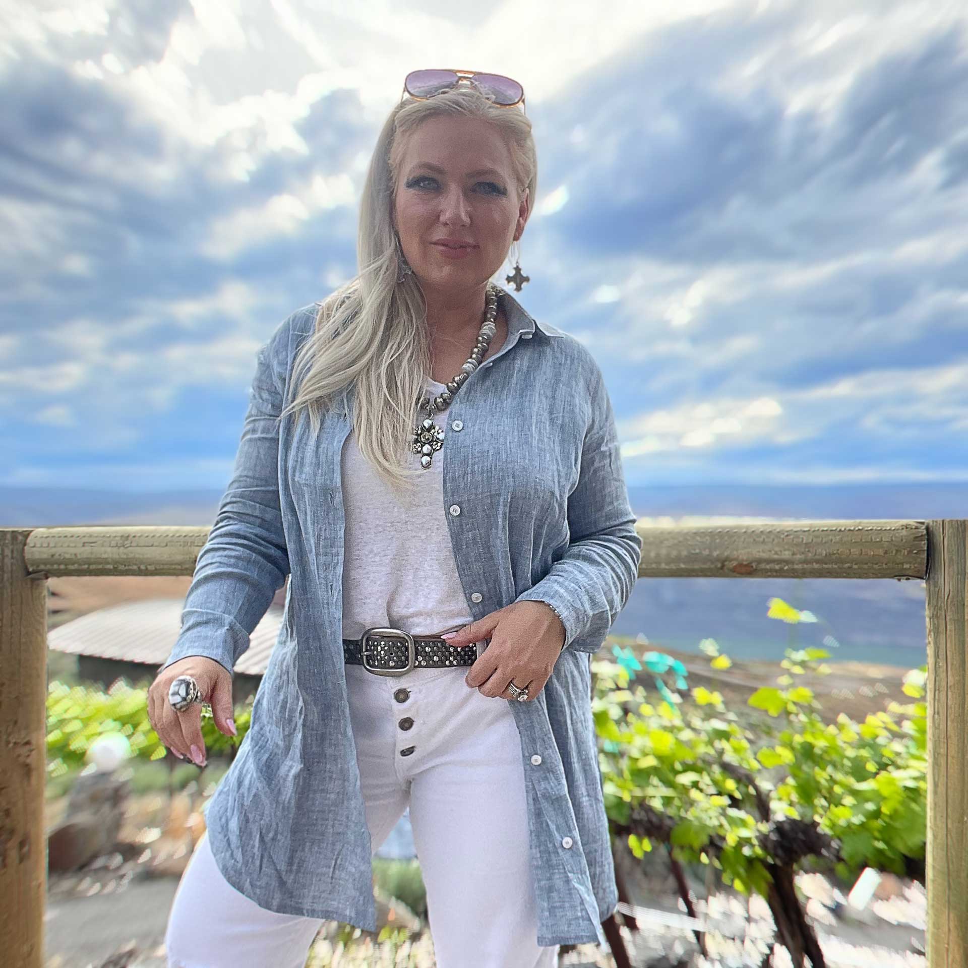 Christina Linen Tunic (Chambray)