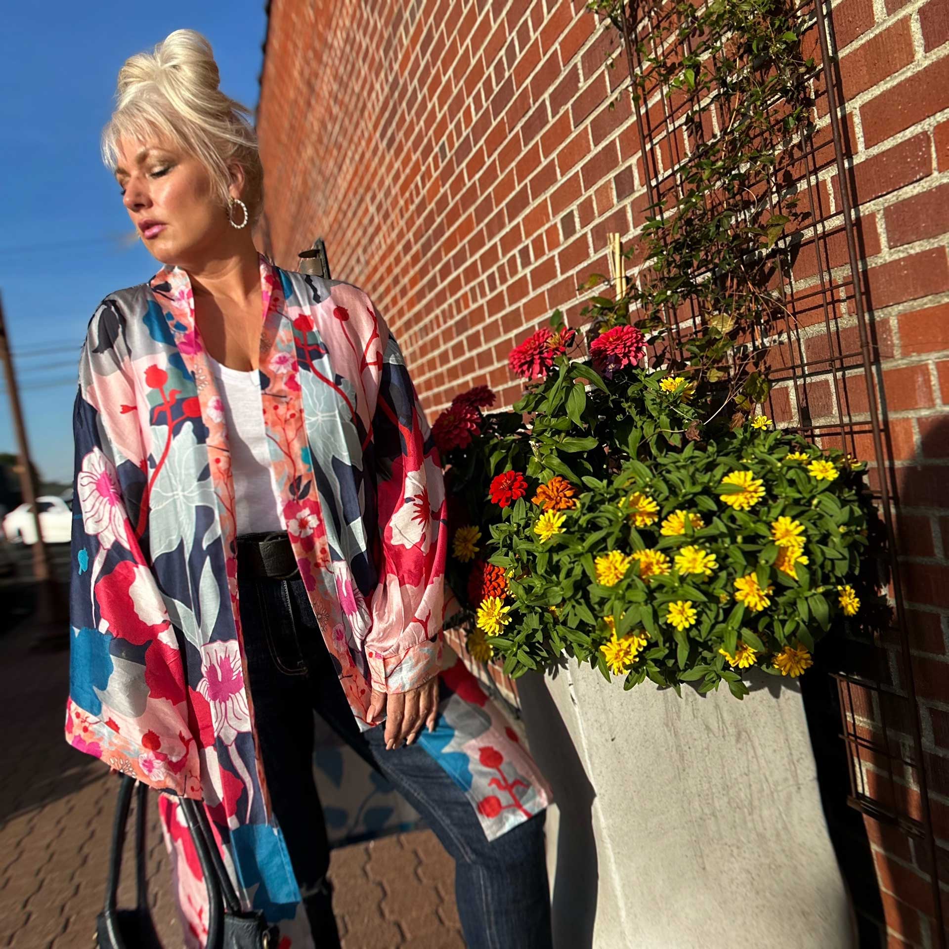 Dancing Daydreamer Kimono (Navy)