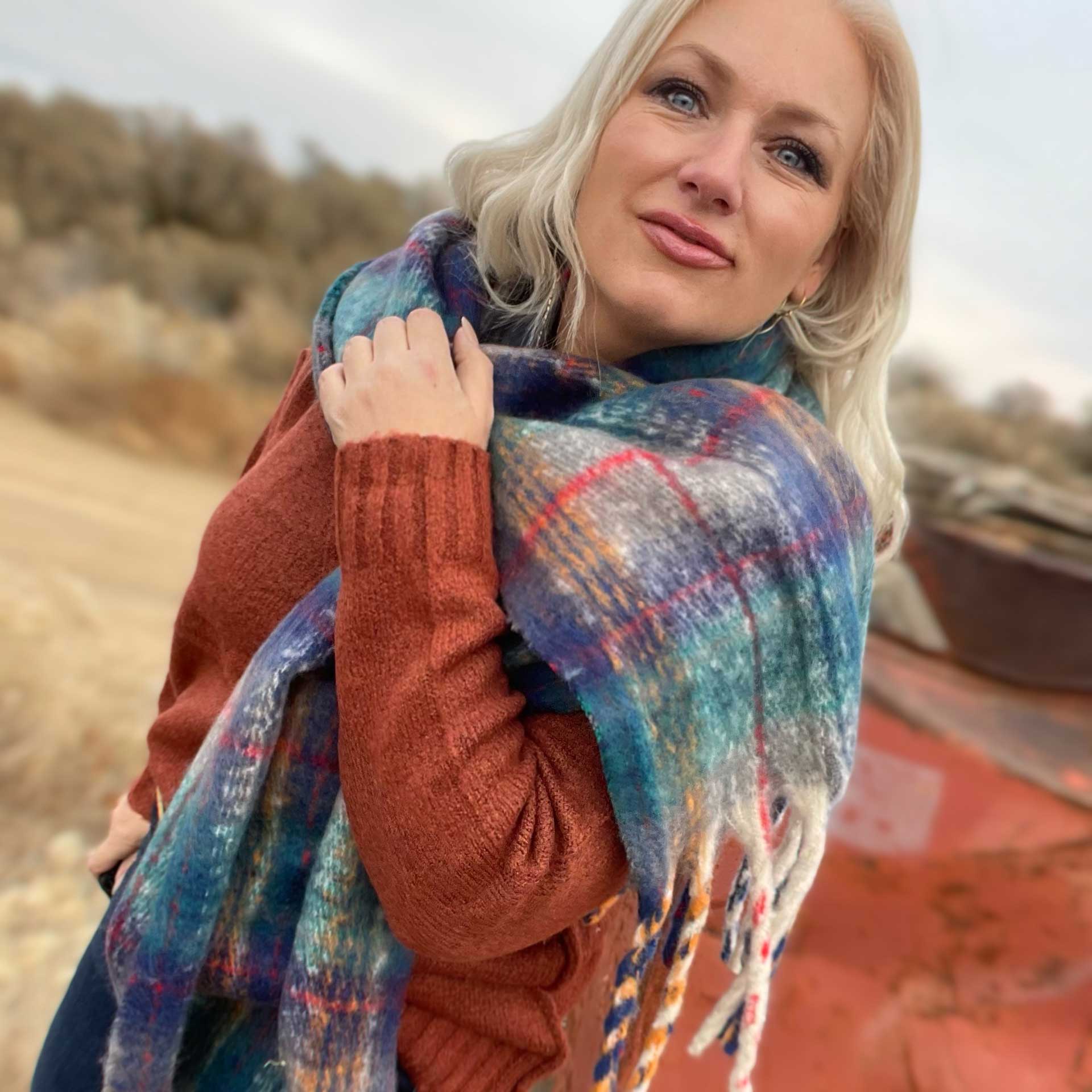 Dreamsoft Blanket Scarf (Blue & Green)