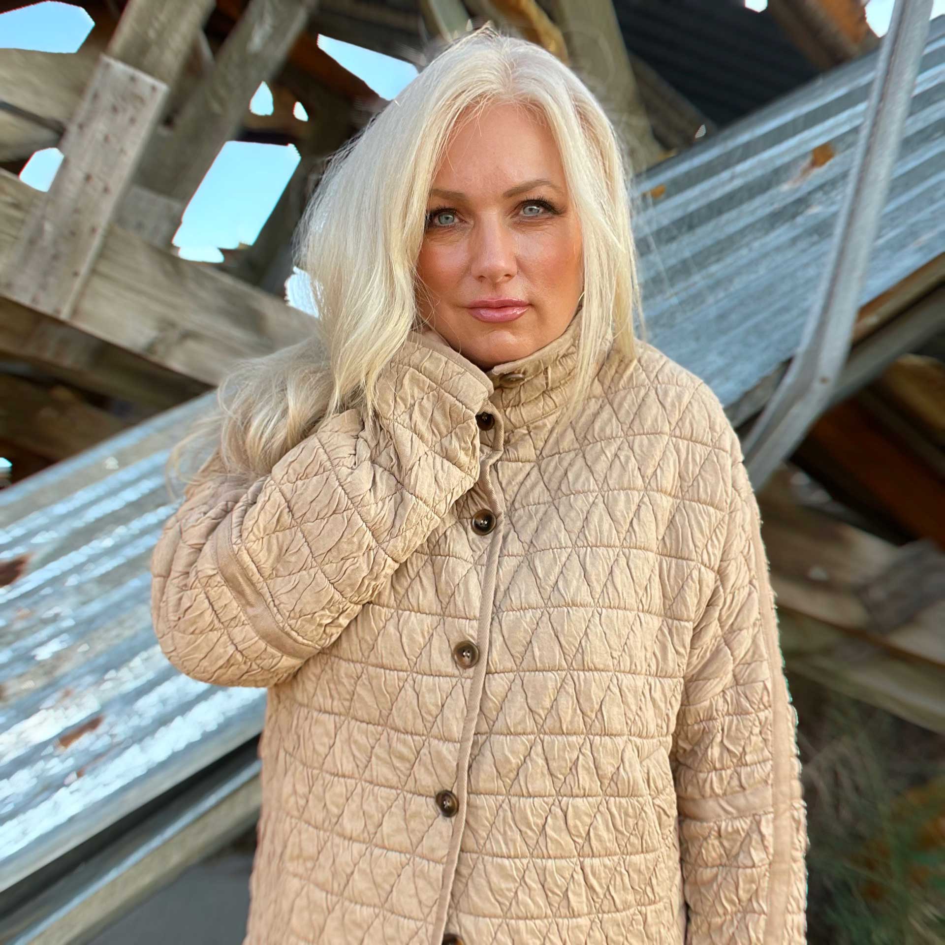 Easy Street Quilted Jacket (Oatmeal)