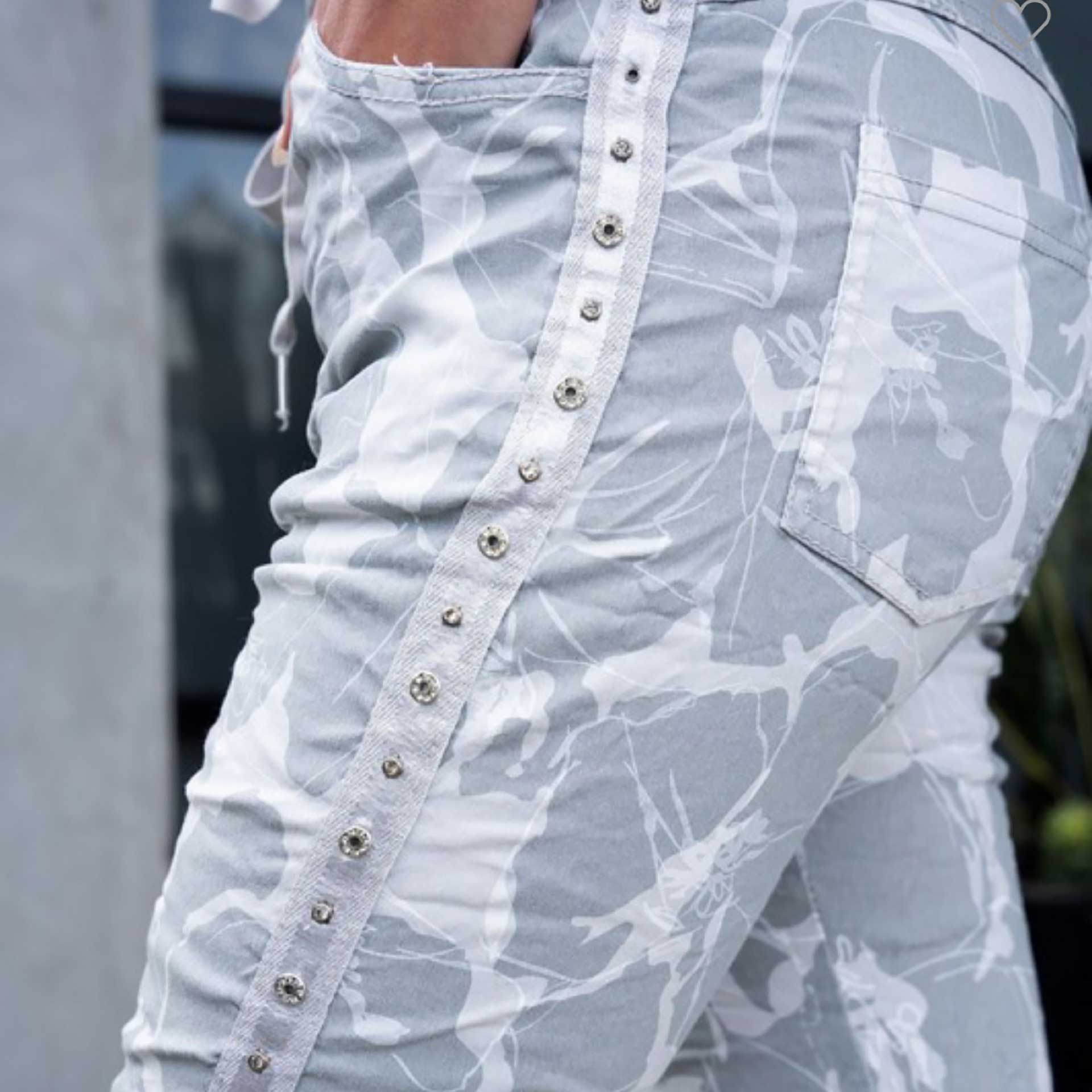 Farrah Abstract Floral Jogger (Gray)