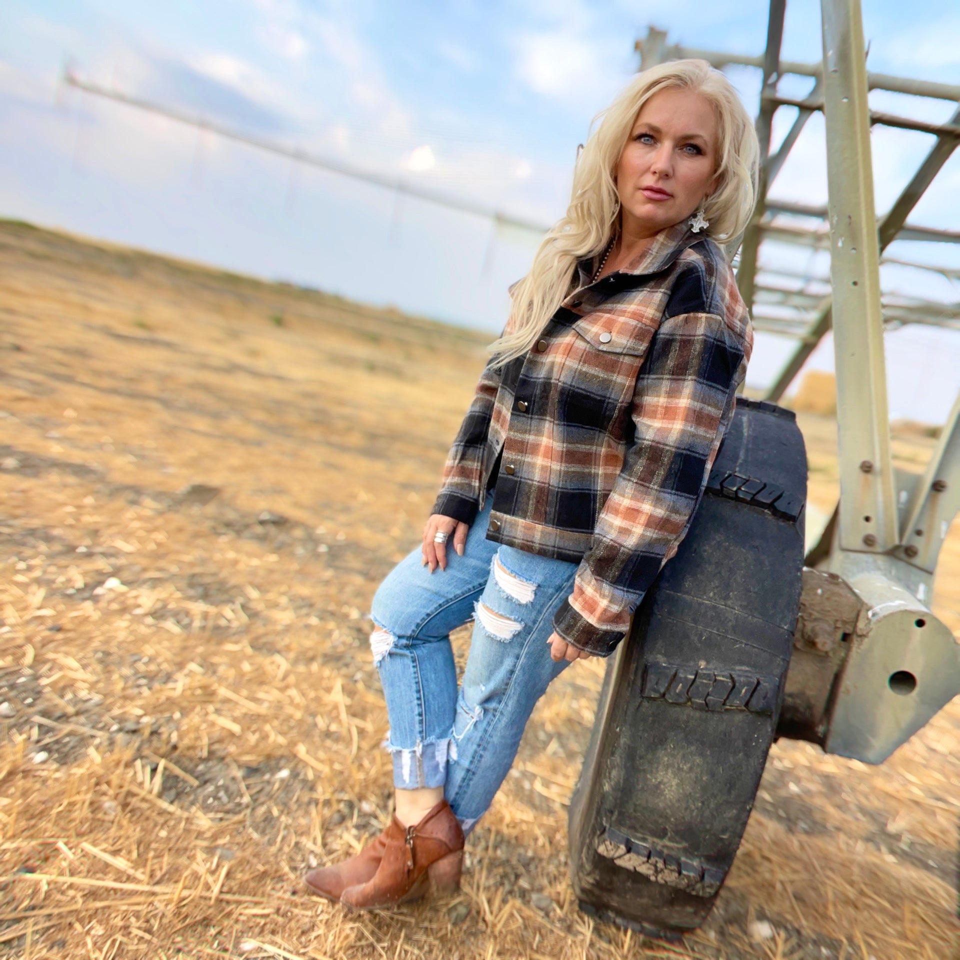 Foxtail Plaid Jacket (Black)