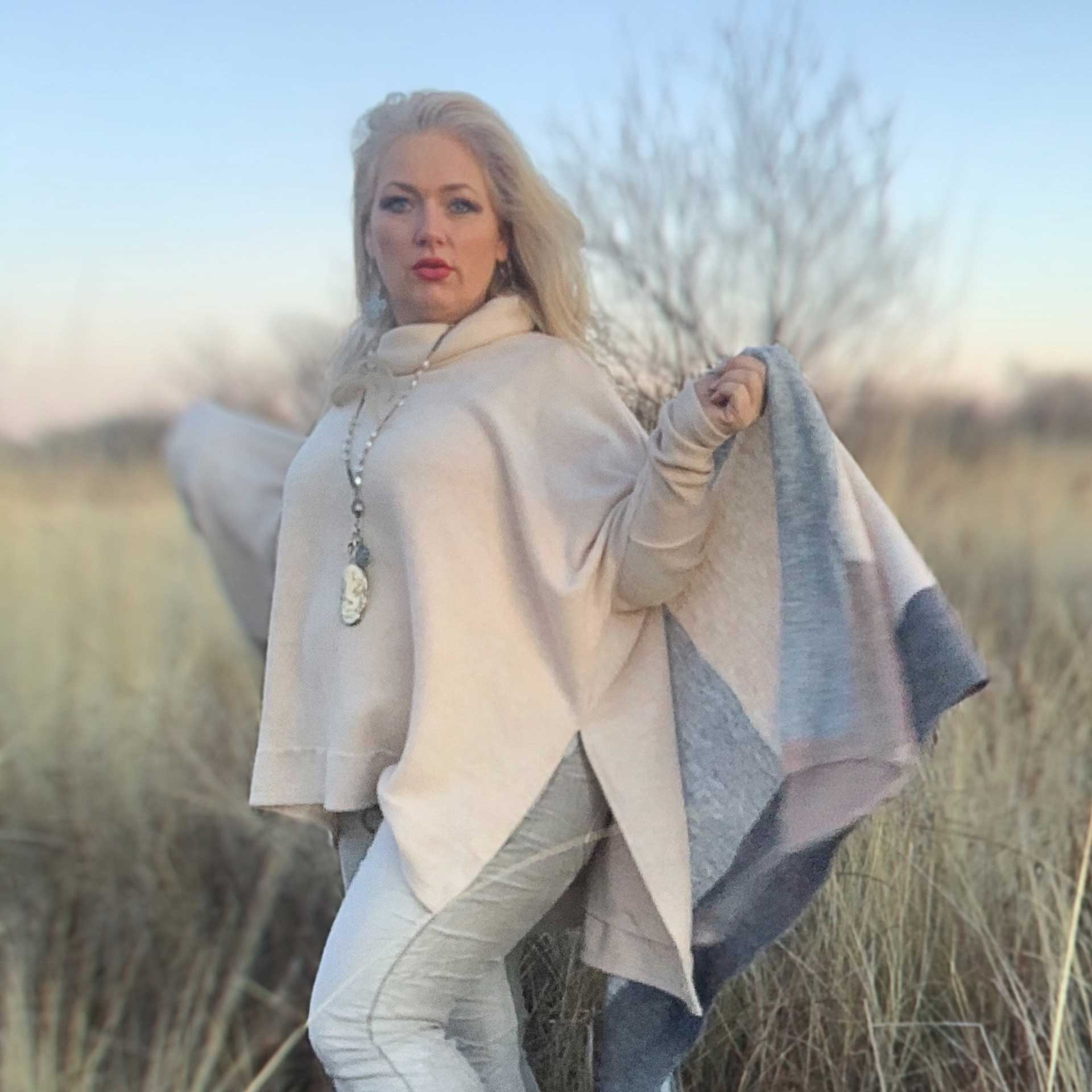 Joslyn Fuzzy Cowlneck (Oatmeal)