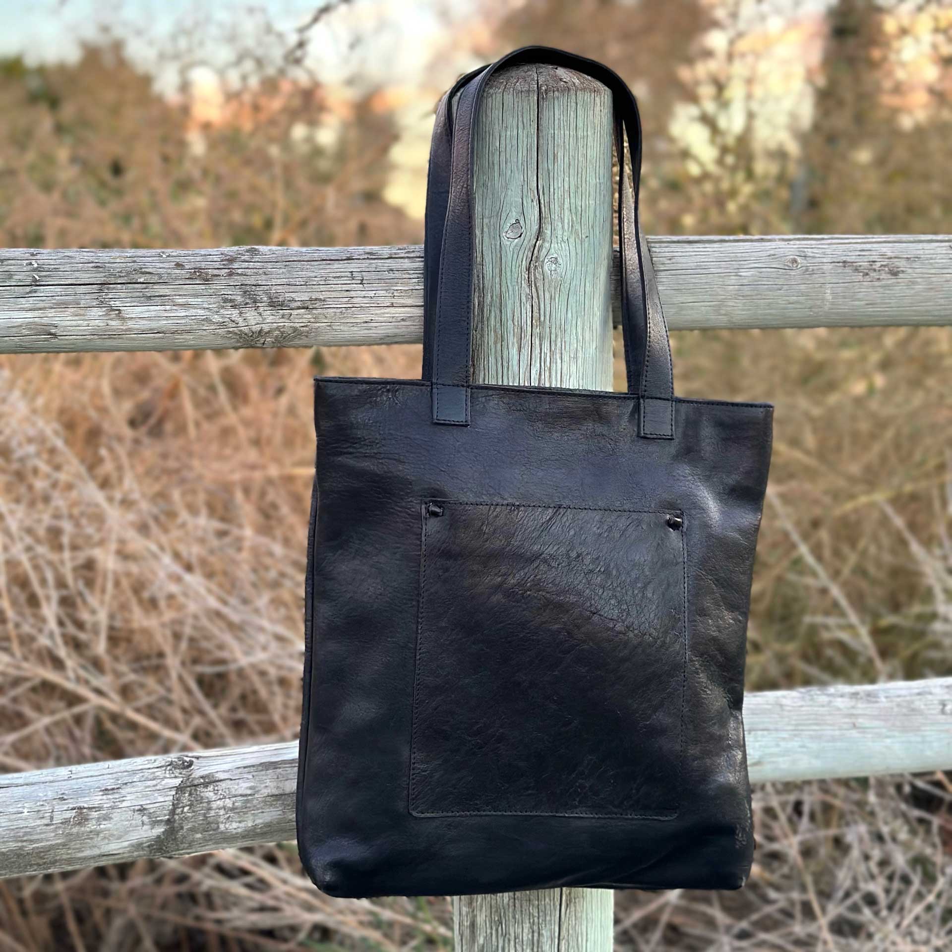 Larkspur Leather Tote (Black)