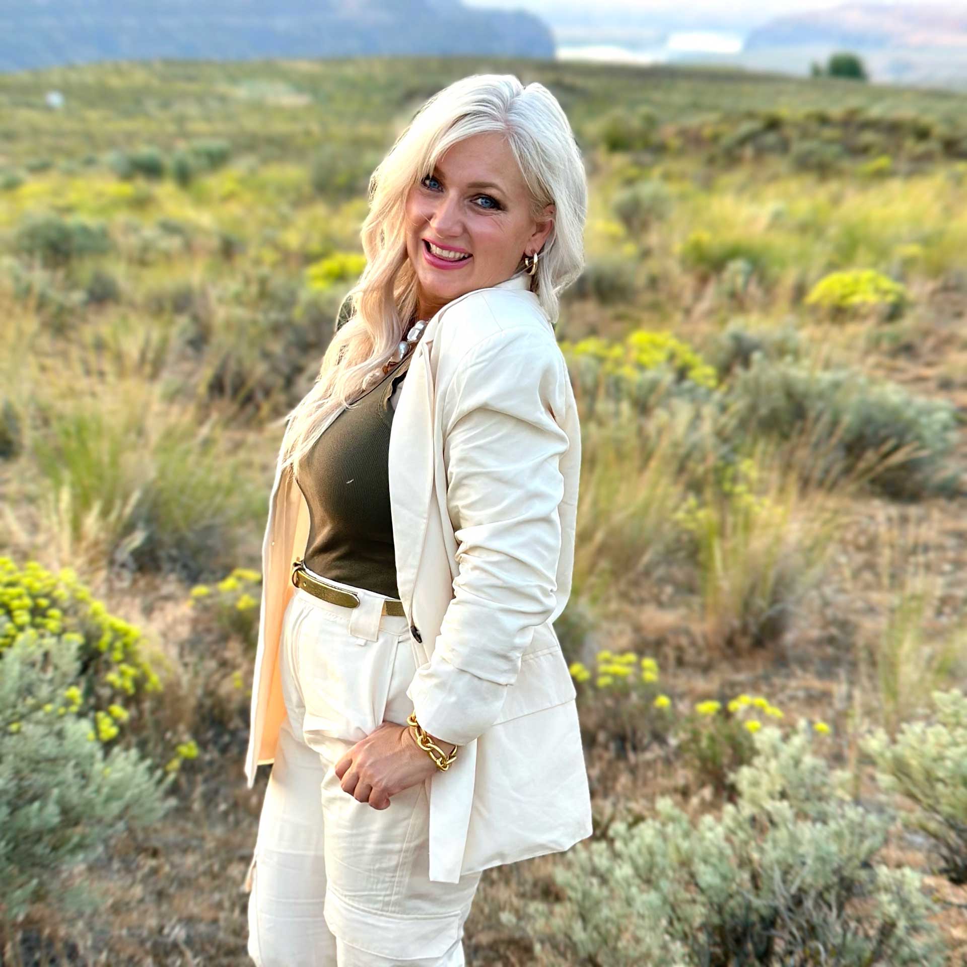 Longoria Blazer (Ivory)