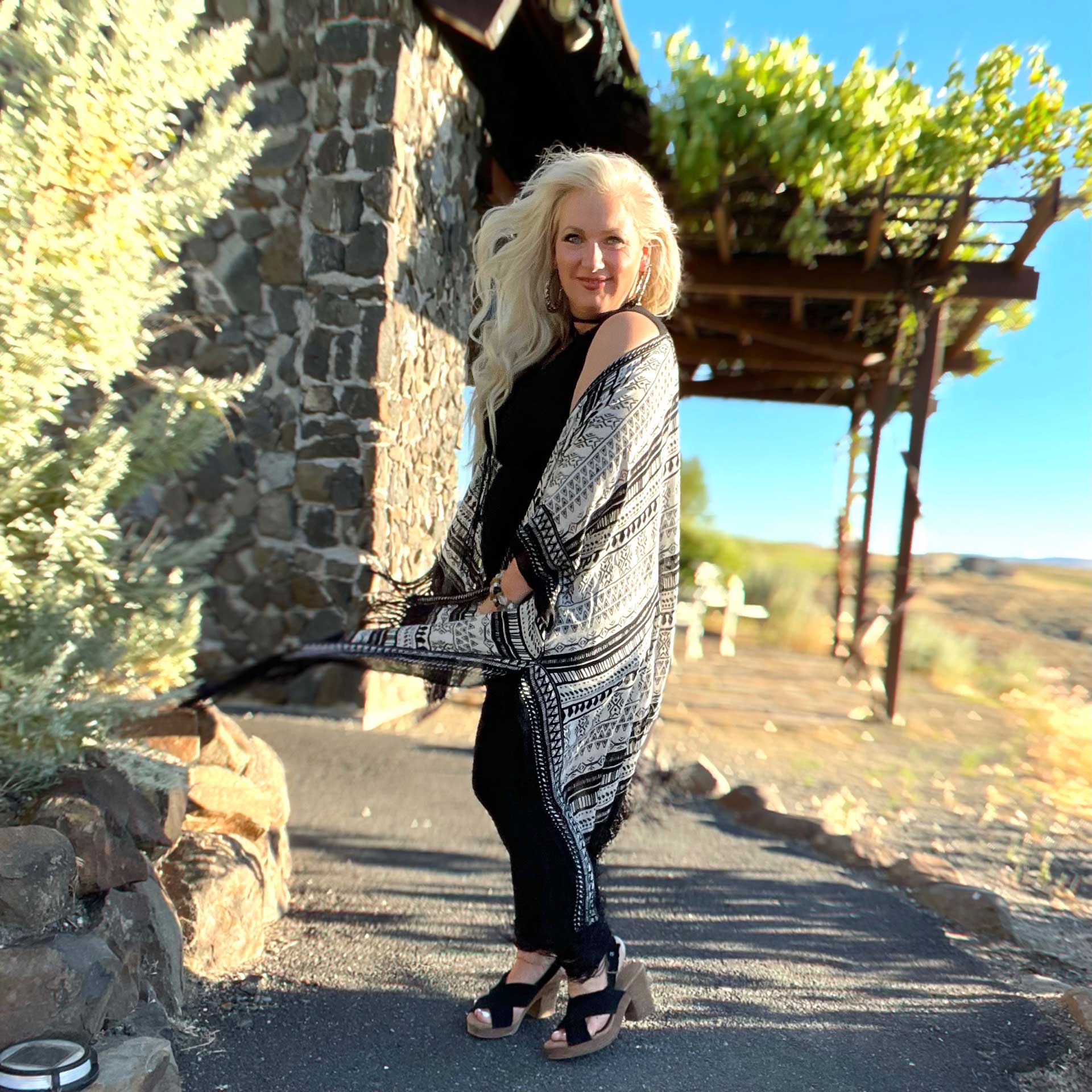 Nightbirde Fringe Kimono