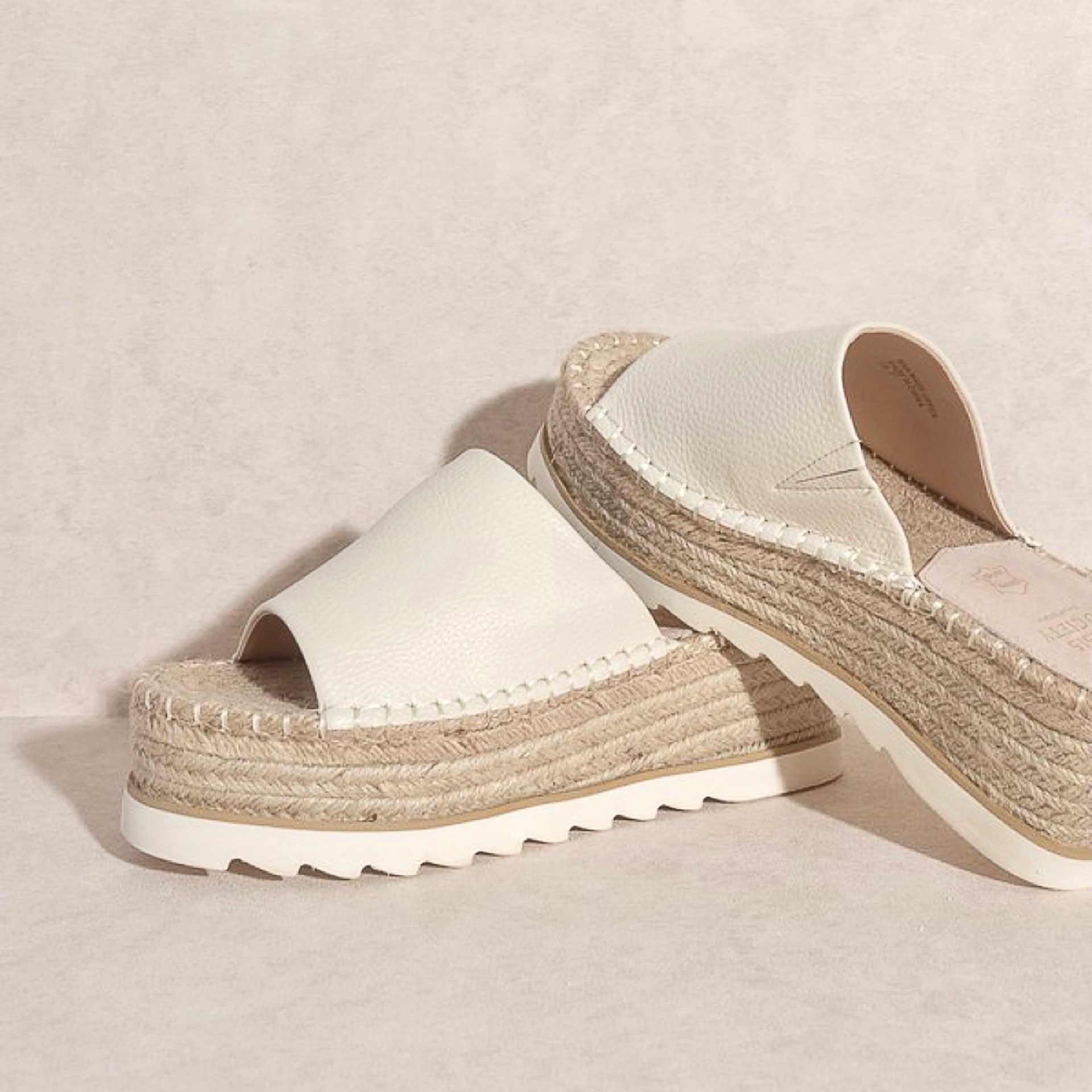 Oasis Society Espadrille Platform Slide (White)