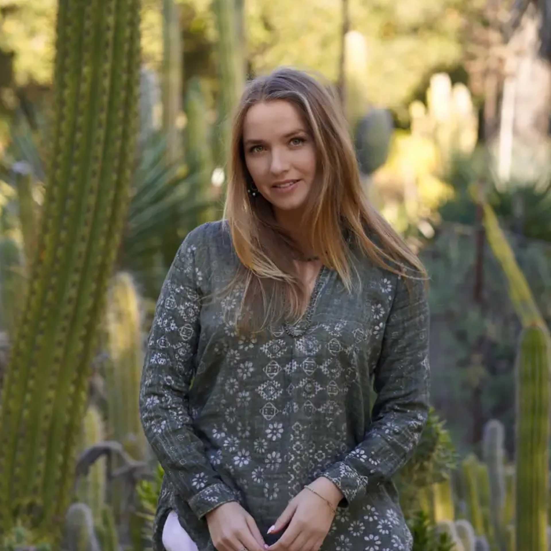 Painted Lady Gauze Tunic (Olive)