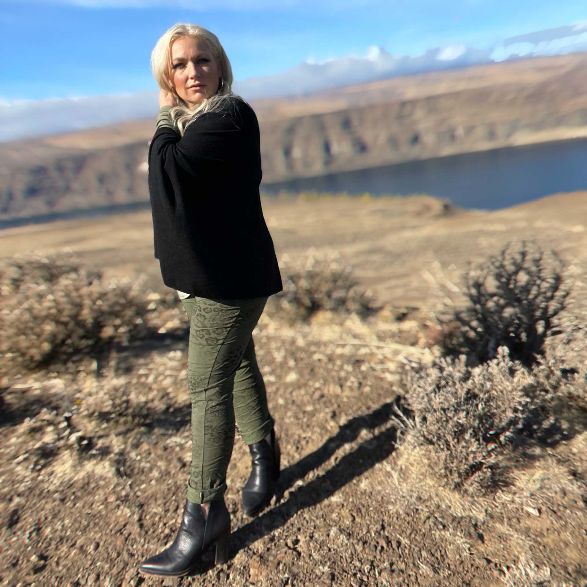 Paloma Cheetah Jogger (Army Green)