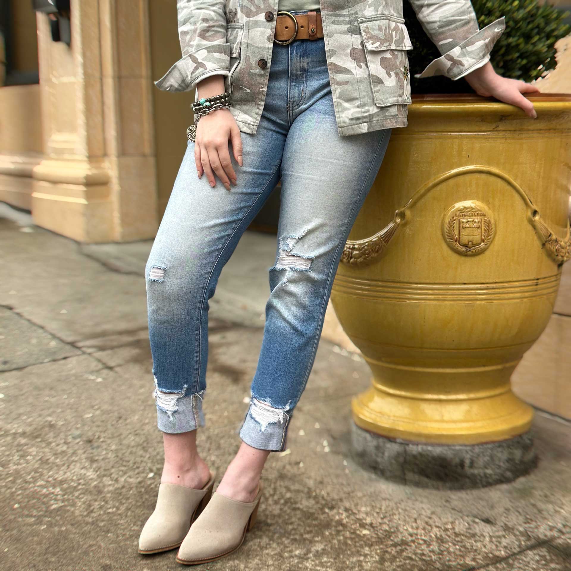 Rambler Highrise Distressed Skinny Jean