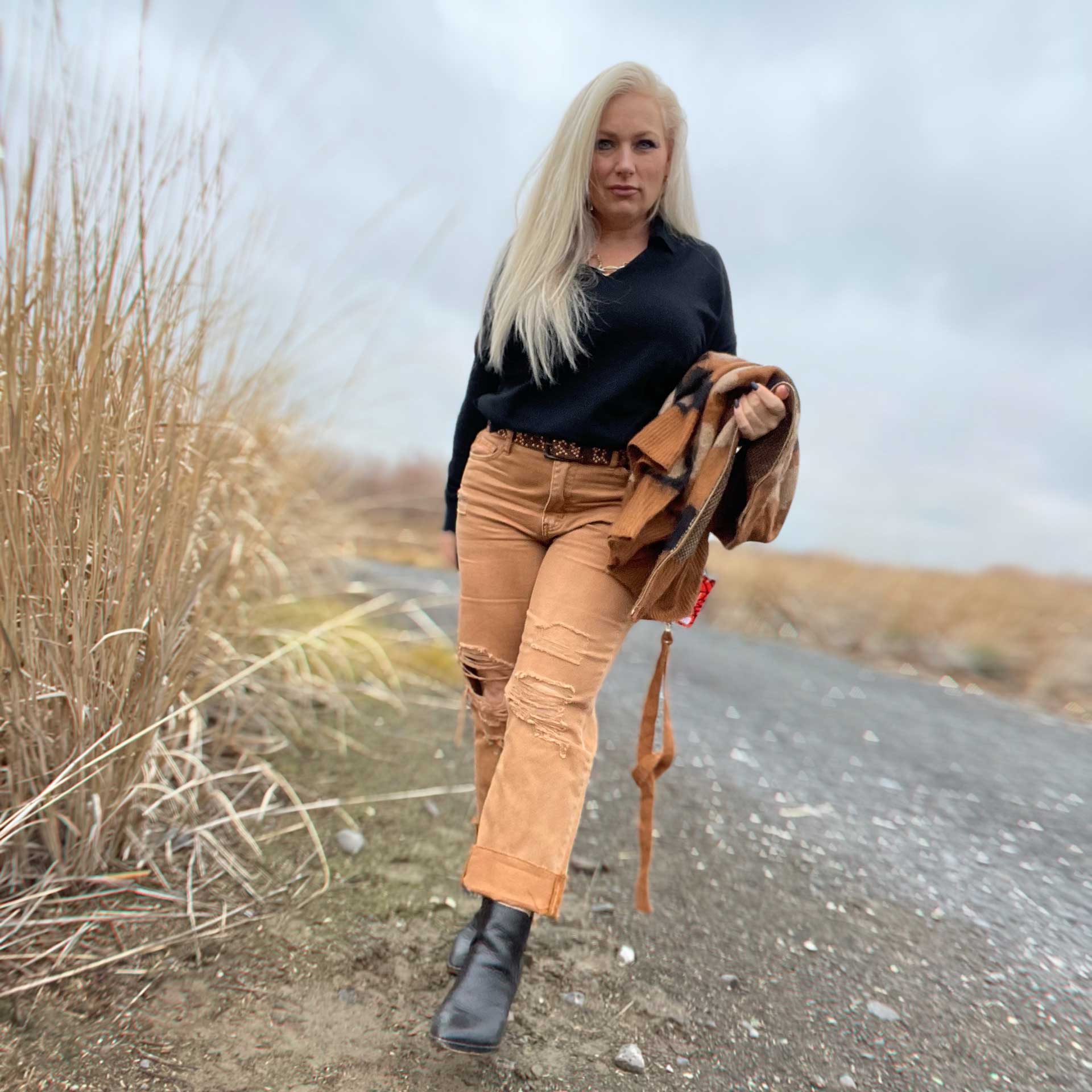 Sabrina Distressed Jean (Caramel)