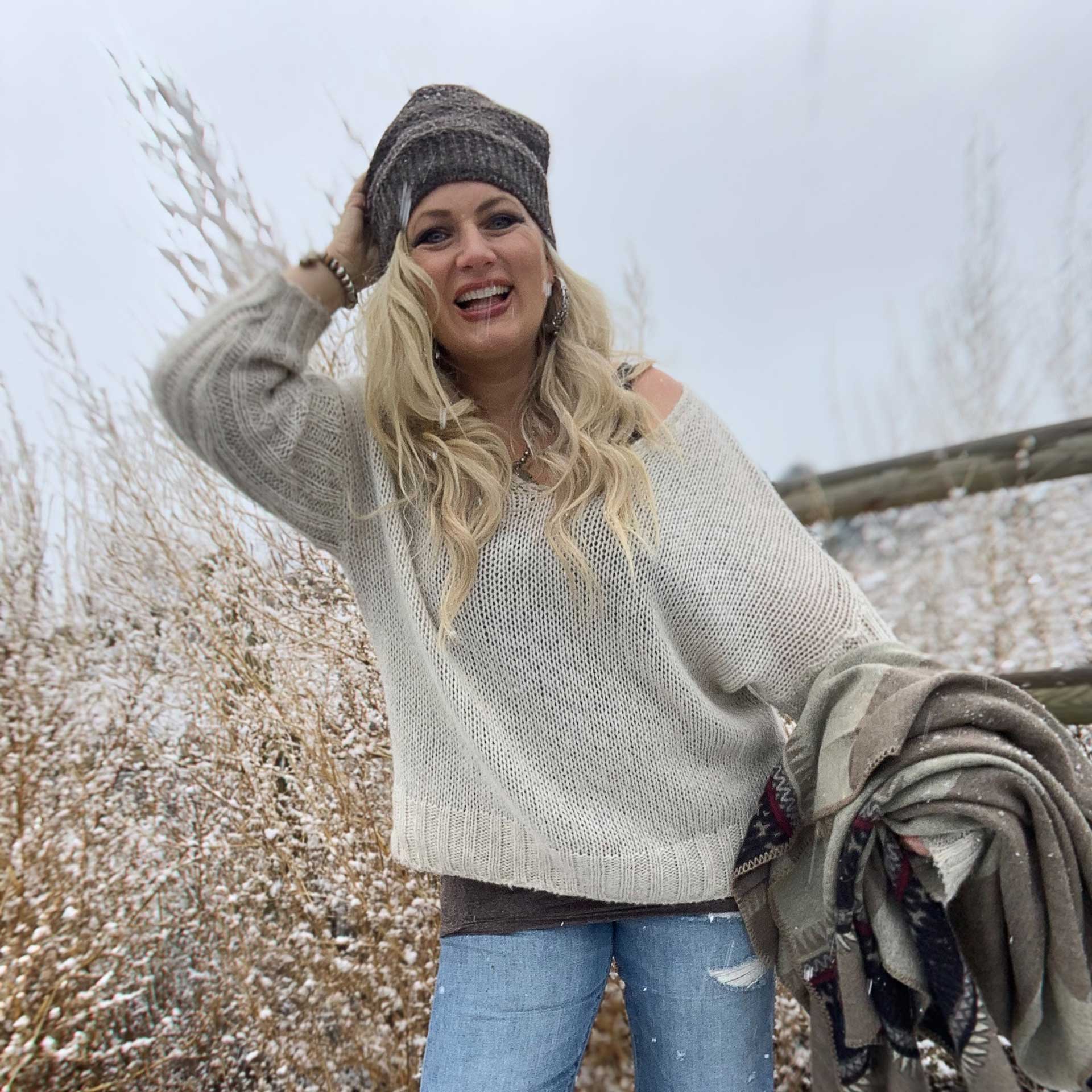 Sadie V-Neck Sweater (Beige)